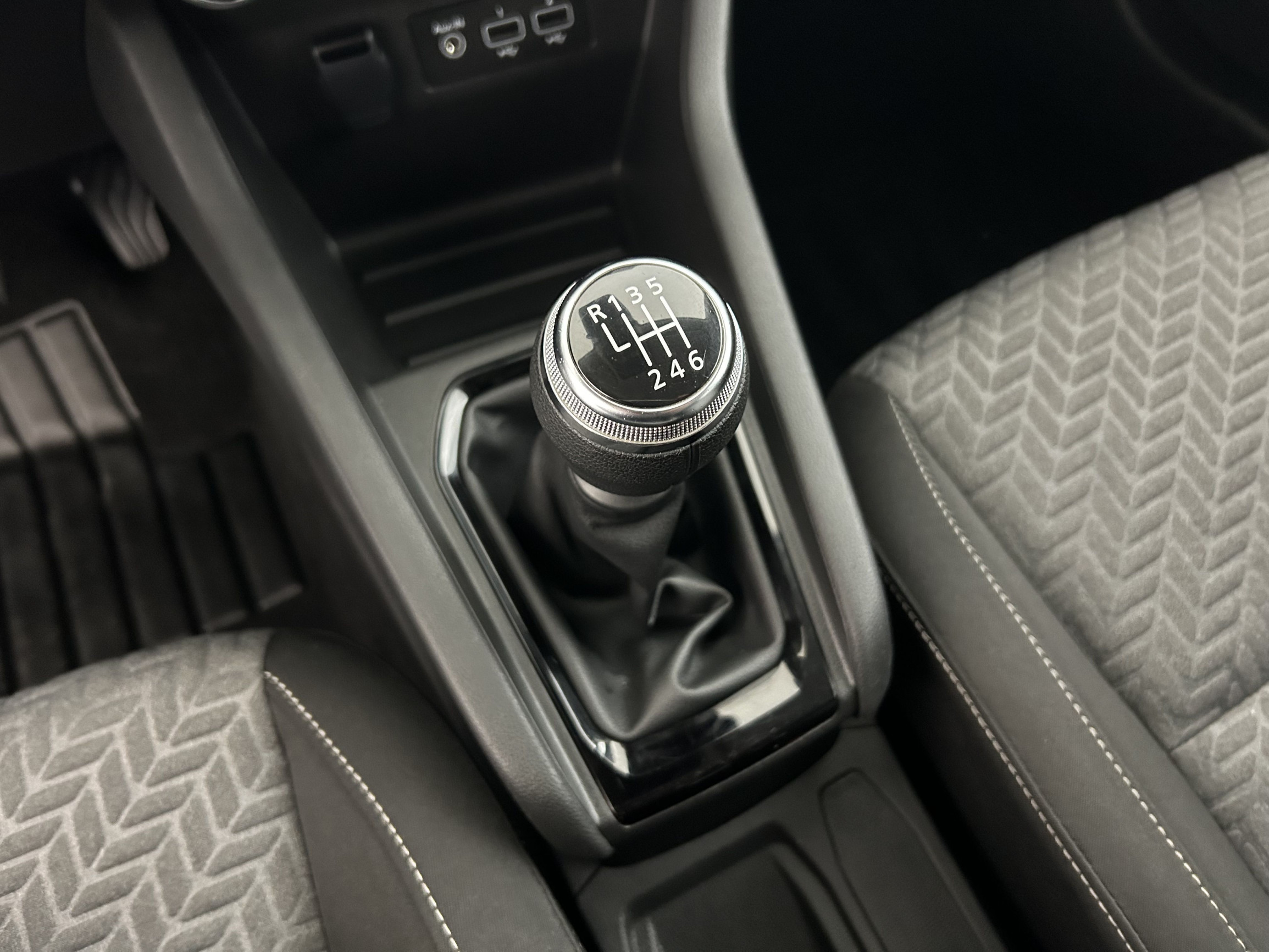 Vente en ligne Renault Clio 5 Clio Blue dCi 100 au prix de 14 490 €