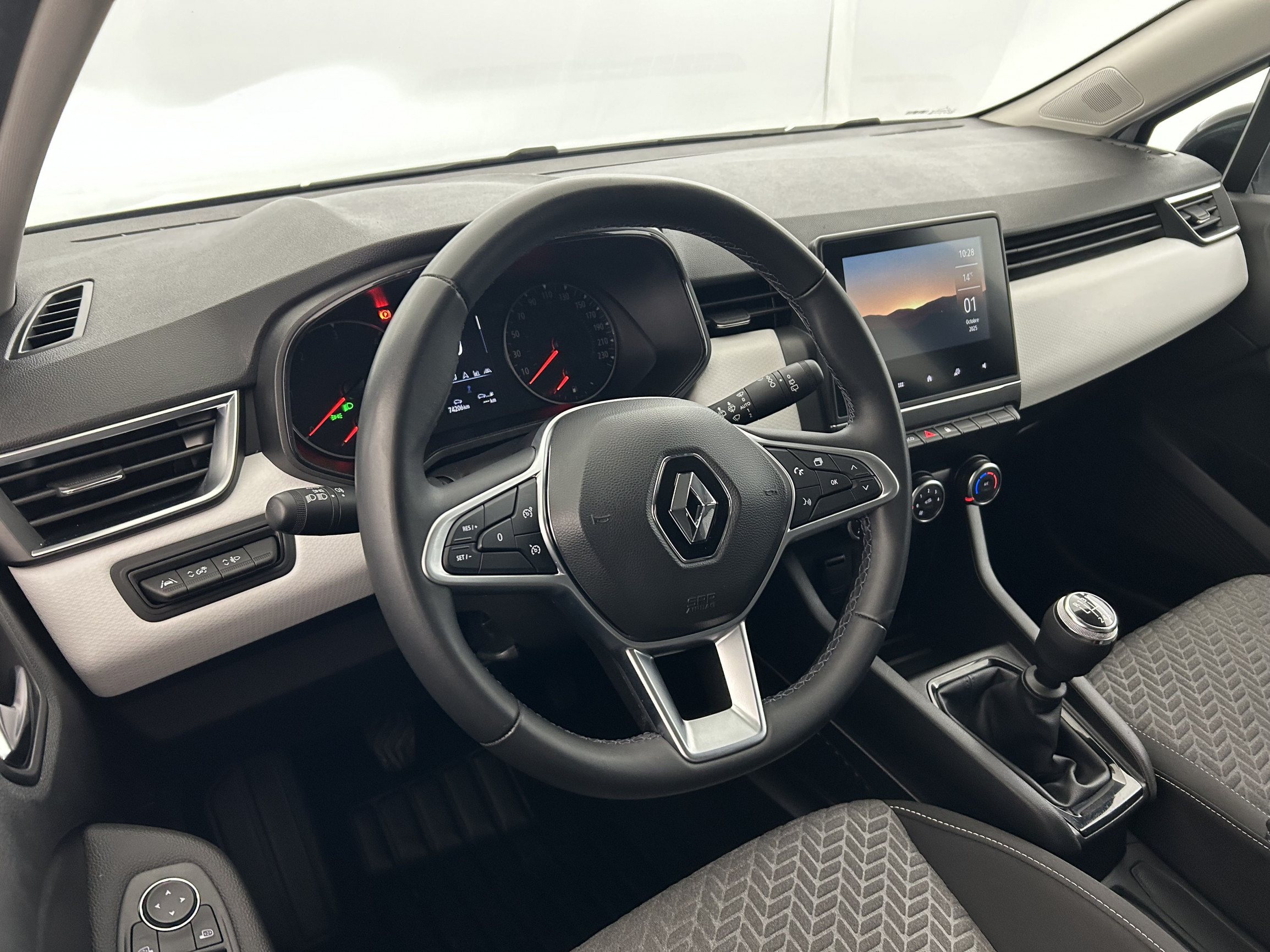 Vente en ligne Renault Clio 5 Clio Blue dCi 100 au prix de 14 490 €