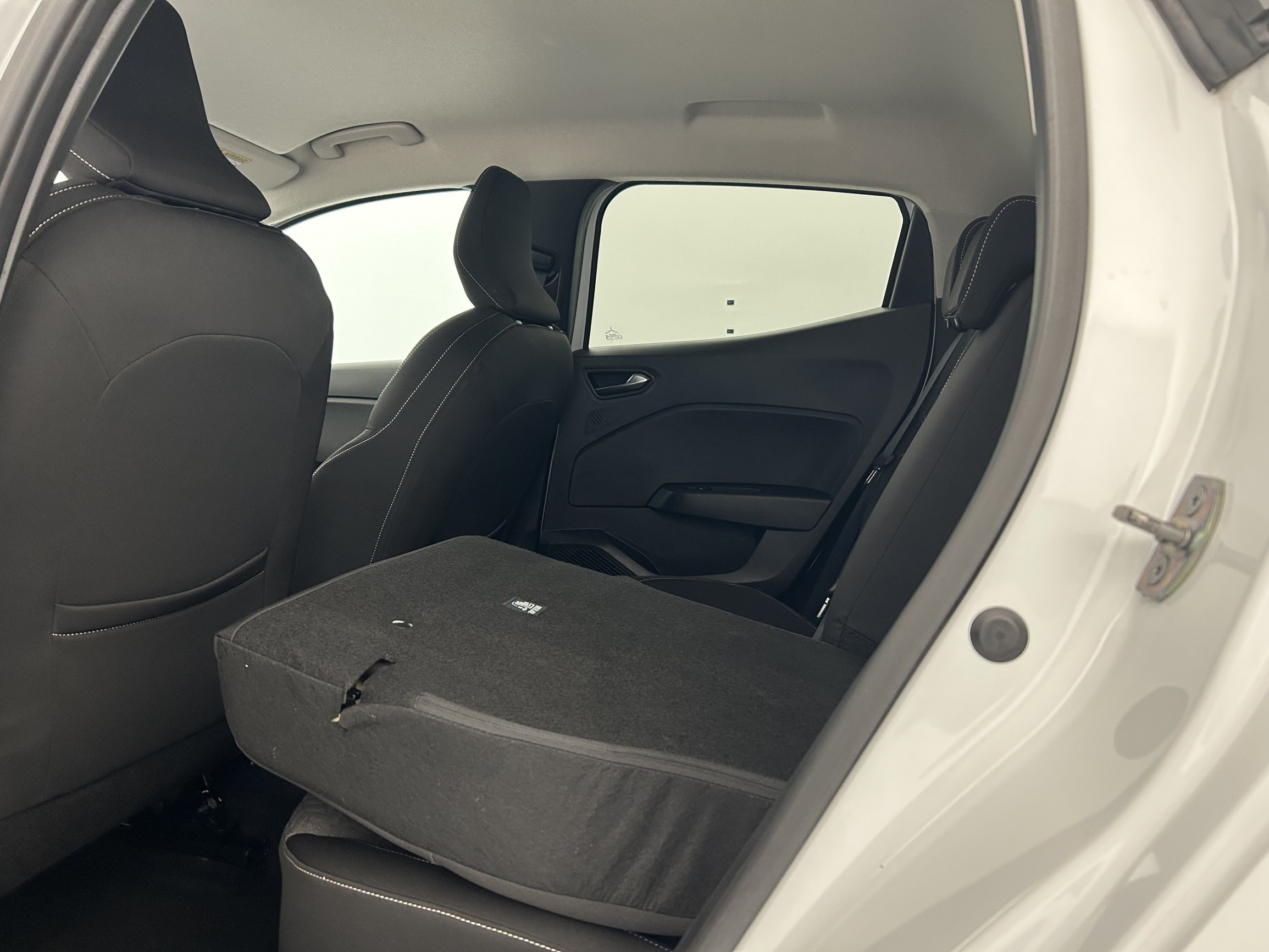 Vente en ligne Renault Clio 5 Clio Blue dCi 100 au prix de 14 490 €