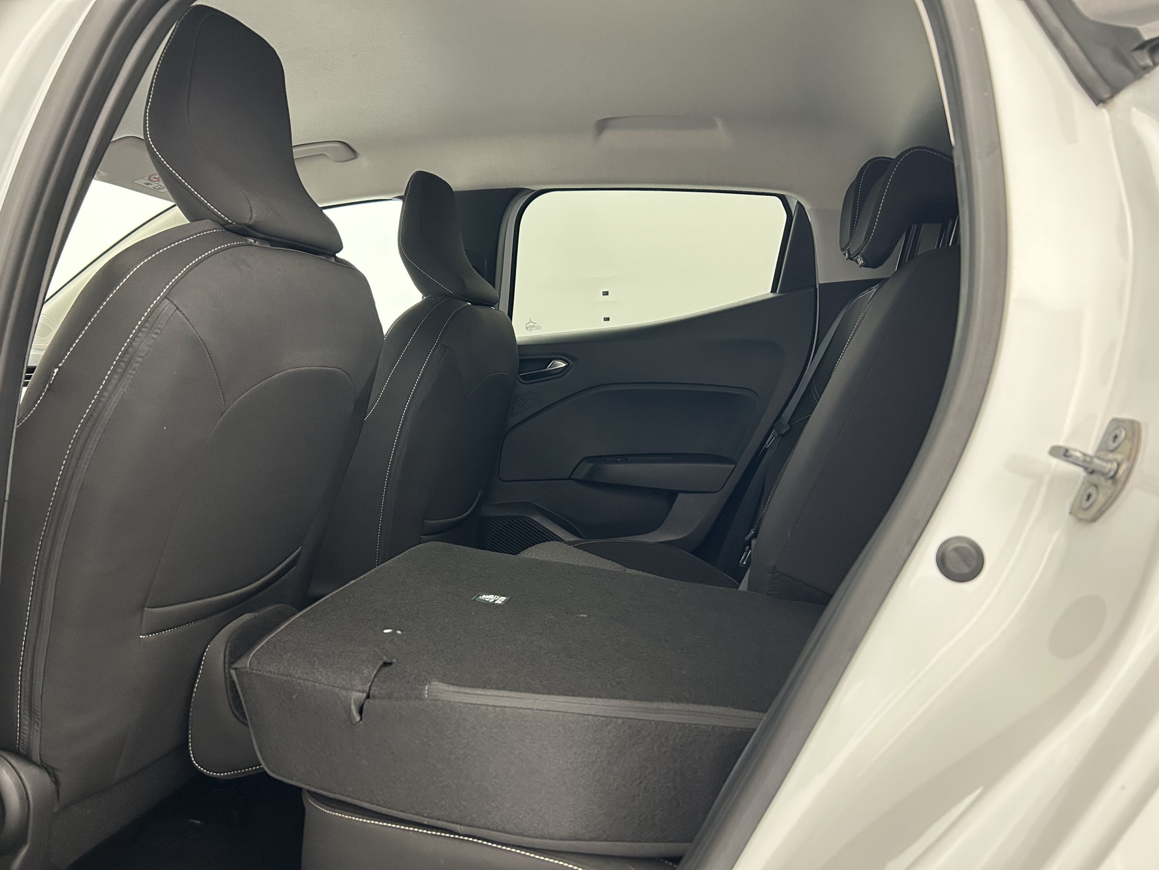 Vente en ligne Renault Clio 5 Clio Blue dCi 100 au prix de 15 290 €