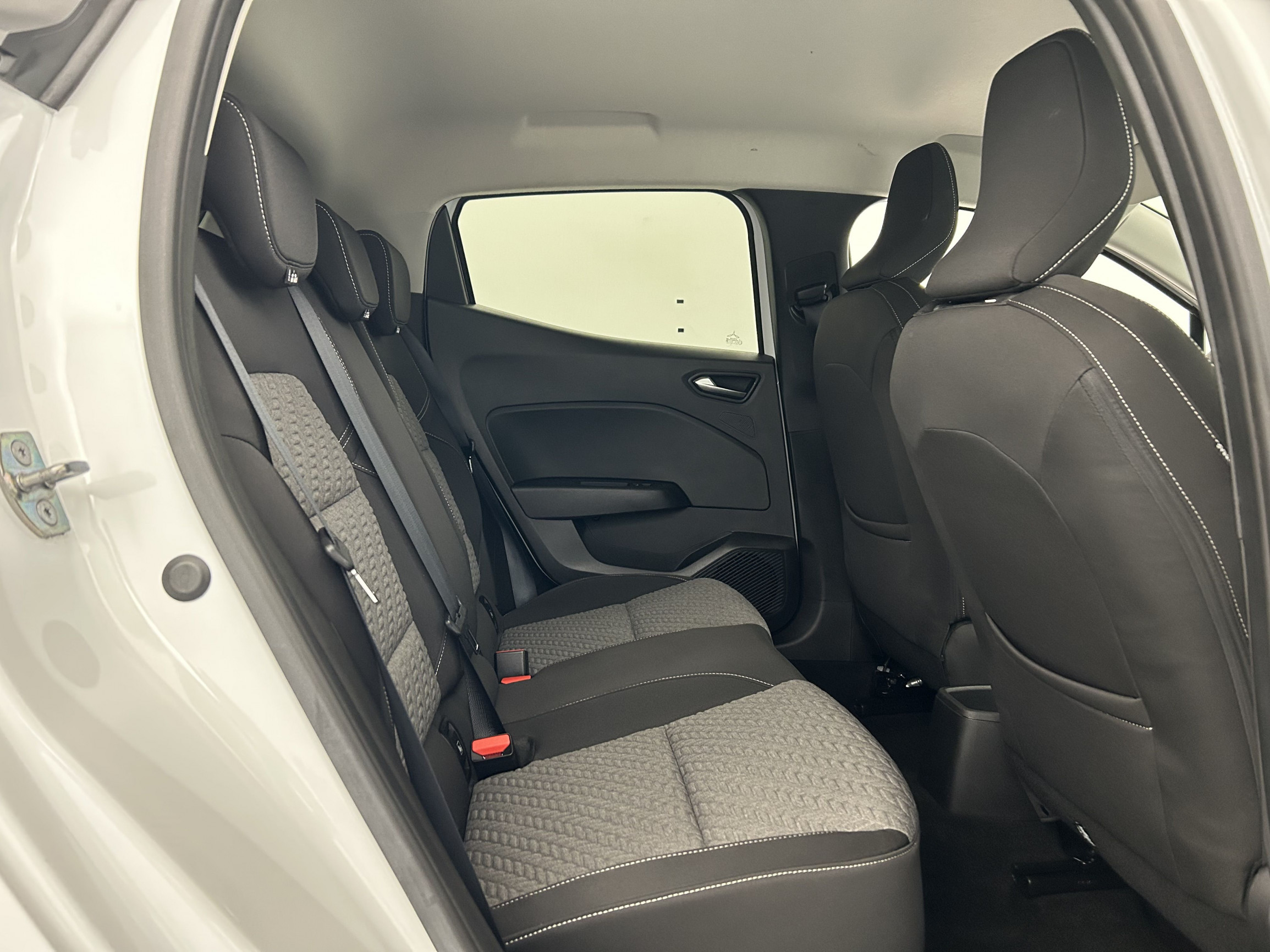 Vente en ligne Renault Clio 5 Clio Blue dCi 100 au prix de 14 490 €