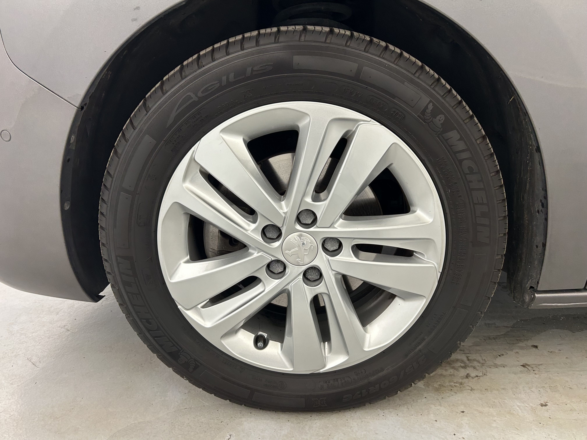 Vente en ligne Peugeot Expert Cabine Approfondie  M BLUEHDI 180 EAT8 AVEC TVA au prix de 31 790 €