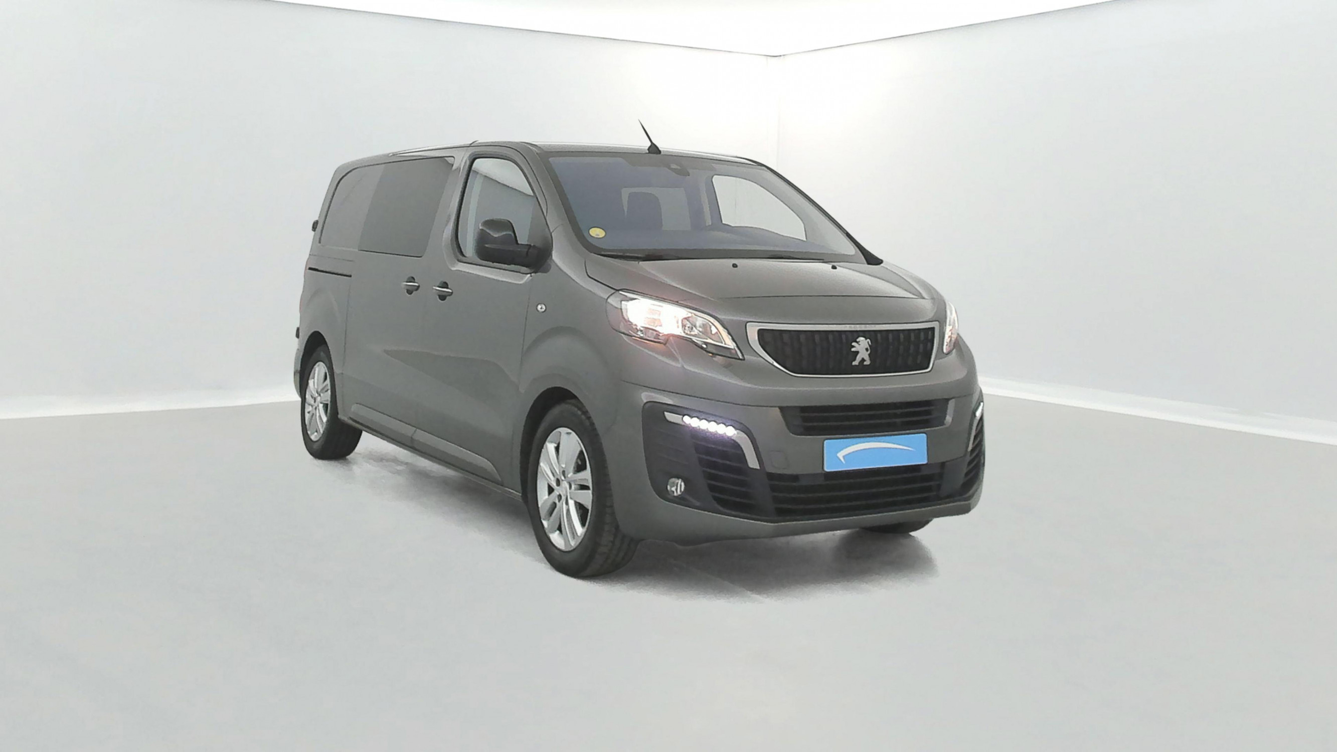 Vente en ligne Peugeot Expert Cabine Approfondie  M BLUEHDI 180 EAT8 AVEC TVA au prix de 31 790 €