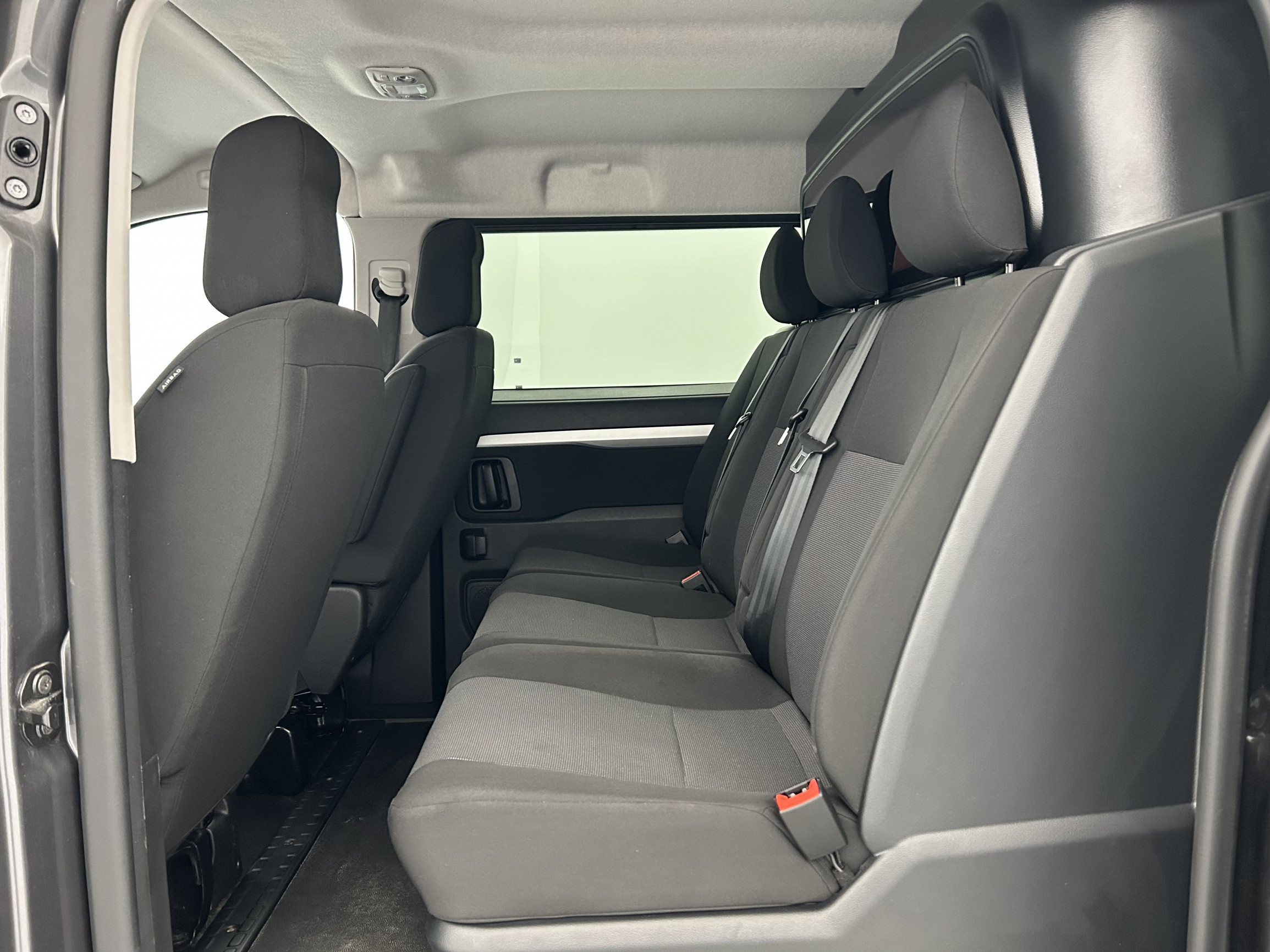 Vente en ligne Peugeot Expert Cabine Approfondie  M BLUEHDI 180 EAT8 AVEC TVA au prix de 31 790 €