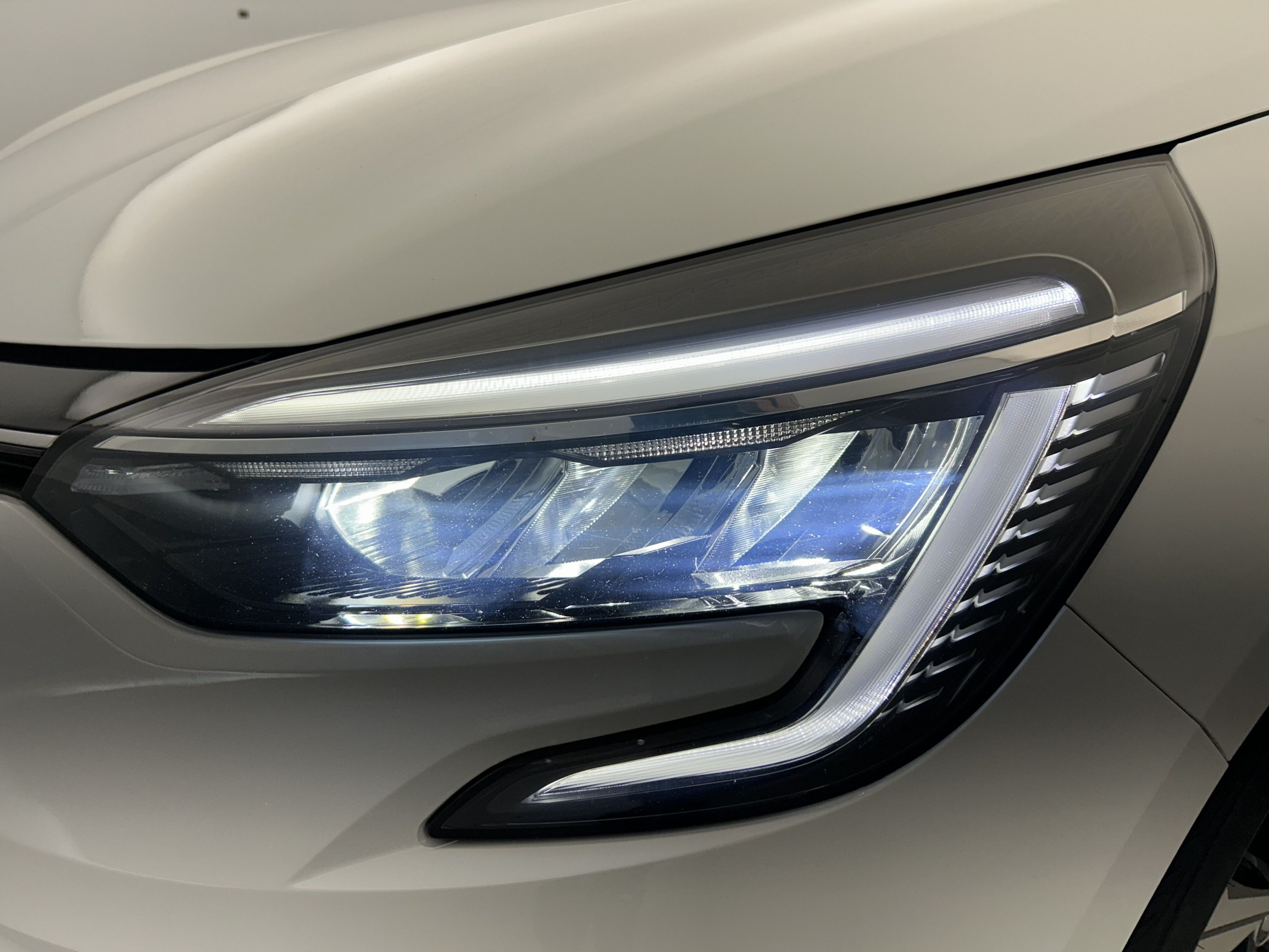 Vente en ligne Renault Clio 5 Clio Blue dCi 100 au prix de 15 290 €