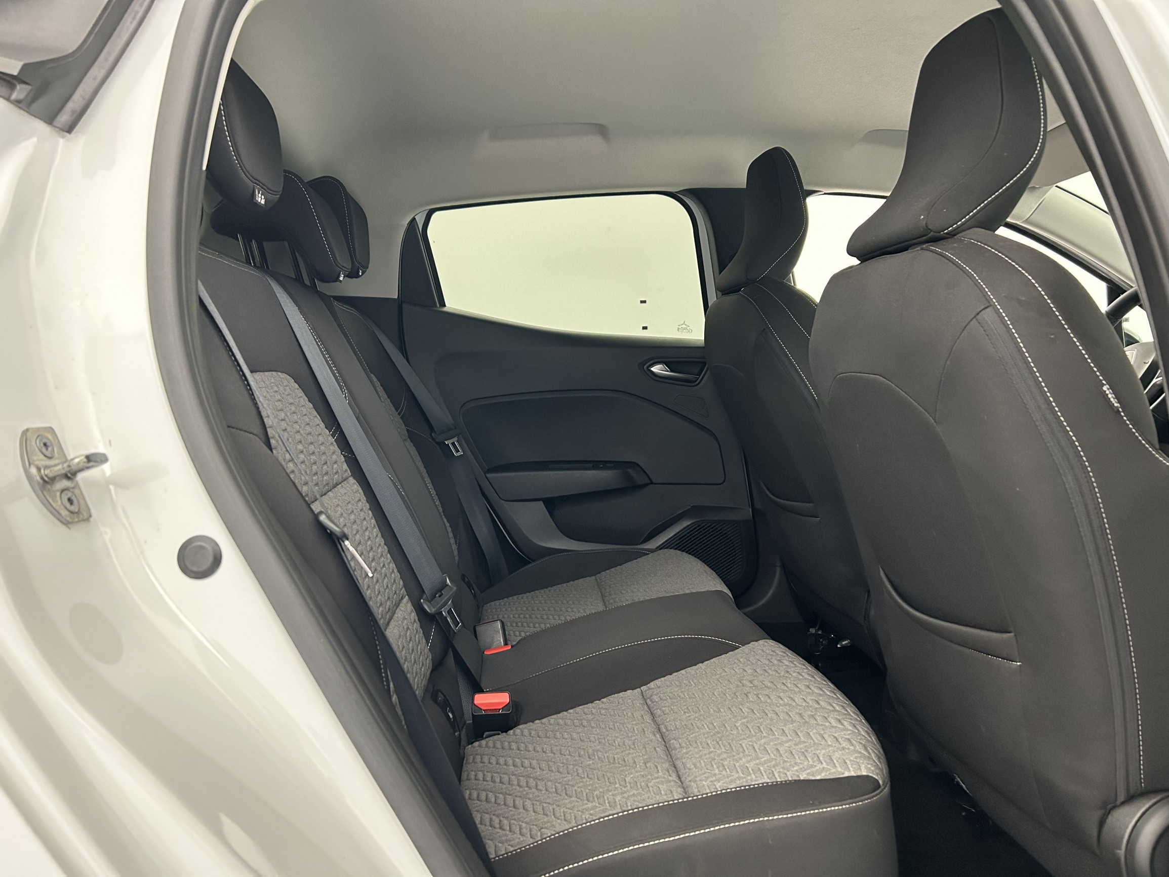 Vente en ligne Renault Clio 5 Clio Blue dCi 100 au prix de 15 290 €