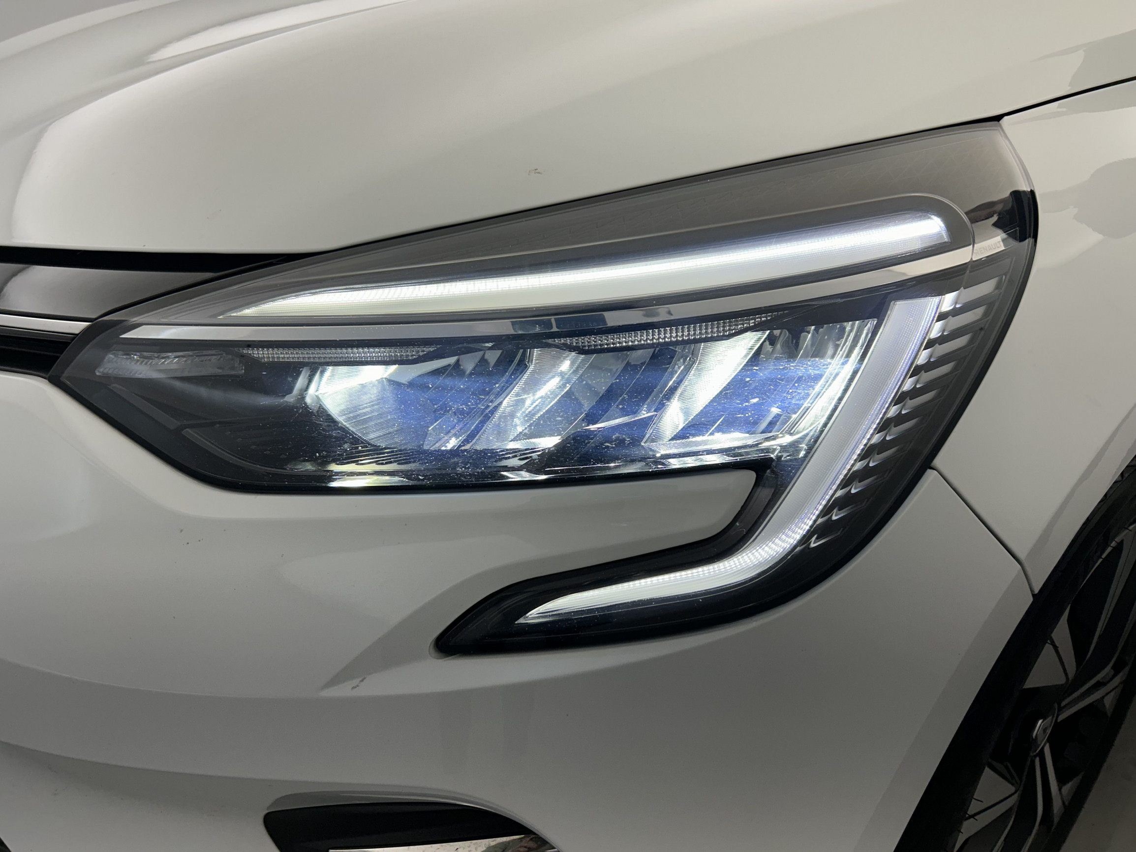 Vente en ligne Renault Clio 5 Clio Blue dCi 100 au prix de 12 990 €