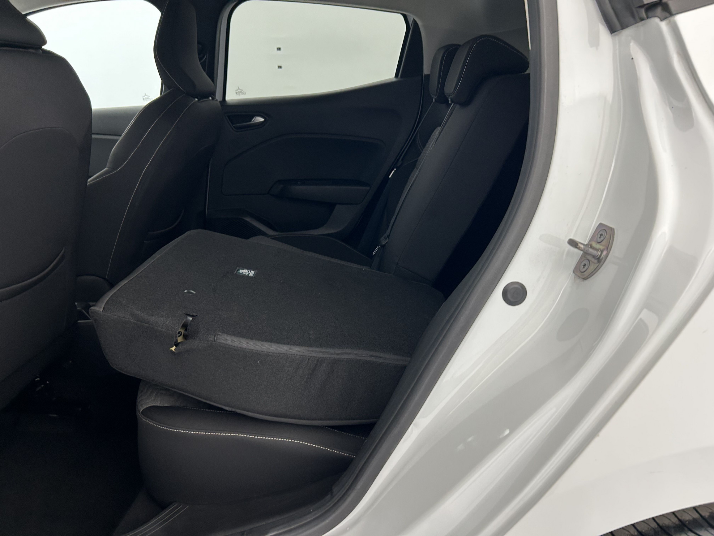 Vente en ligne Renault Clio 5 Clio Blue dCi 100 au prix de 12 990 €