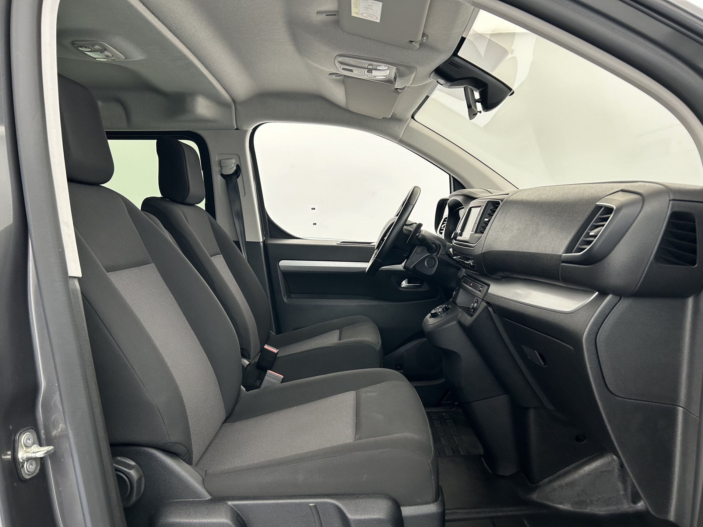 Vente en ligne Peugeot Expert Cabine Approfondie  M BLUEHDI 180 EAT8 AVEC TVA au prix de 31 790 €