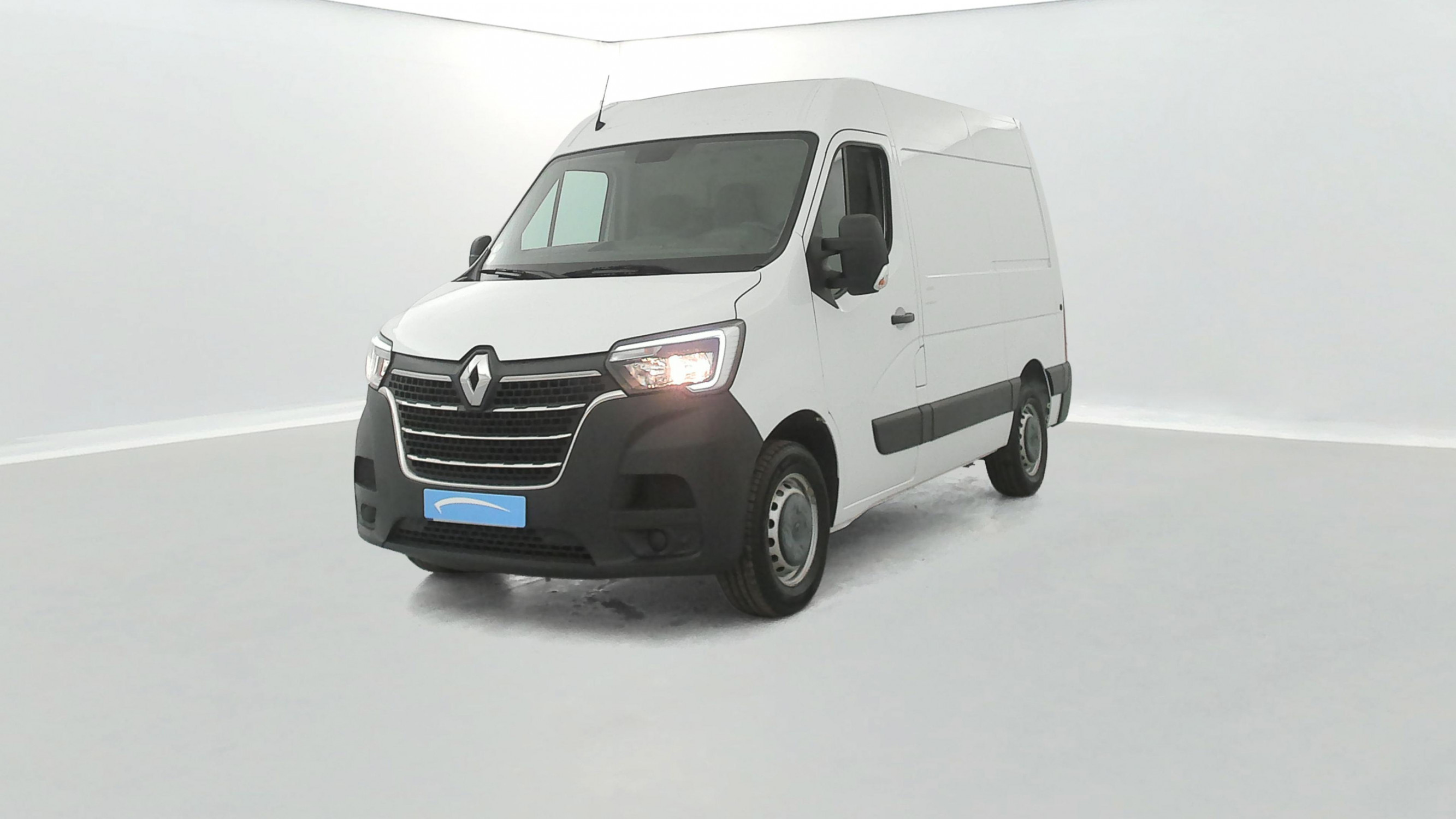 Renault Master Fourgon MASTER FGN TRAC F3300 L1H2 BLUE DCI 135 occasion de 2022 en vente à Vannes