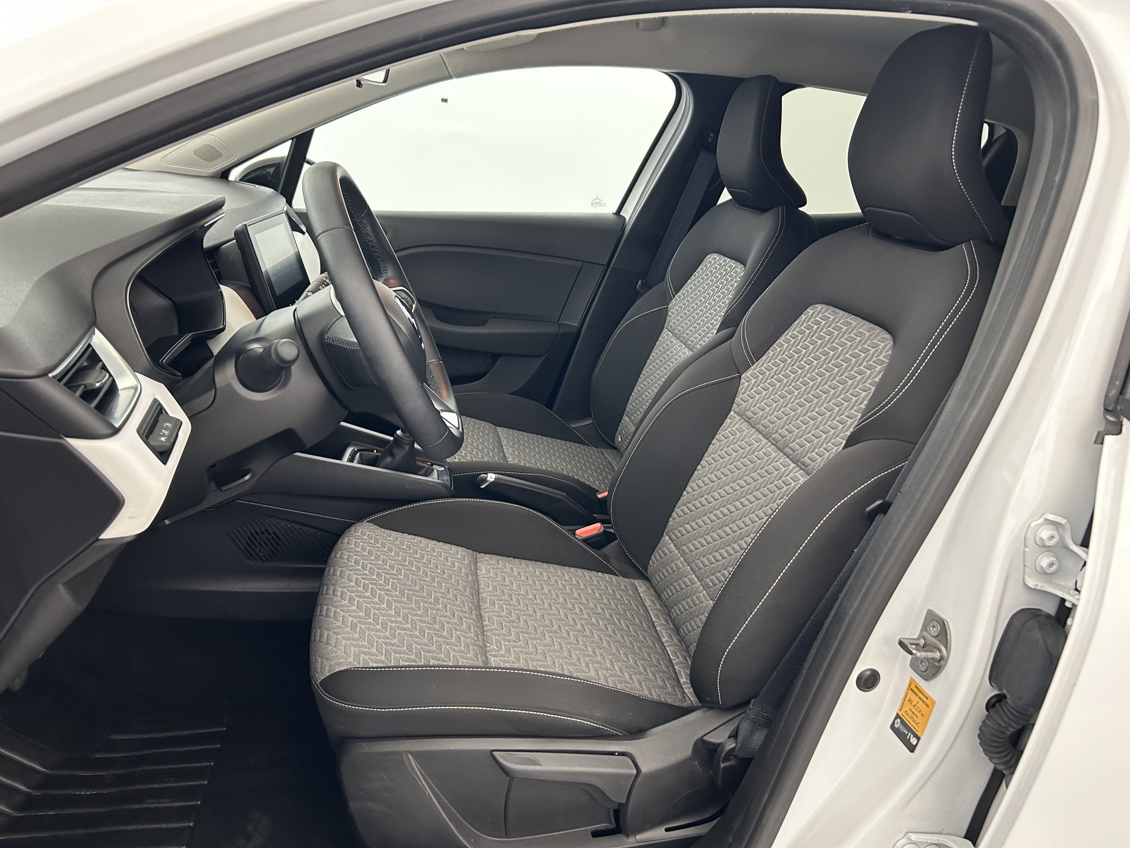 Vente en ligne Renault Clio 5 Clio Blue dCi 100 au prix de 14 290 €