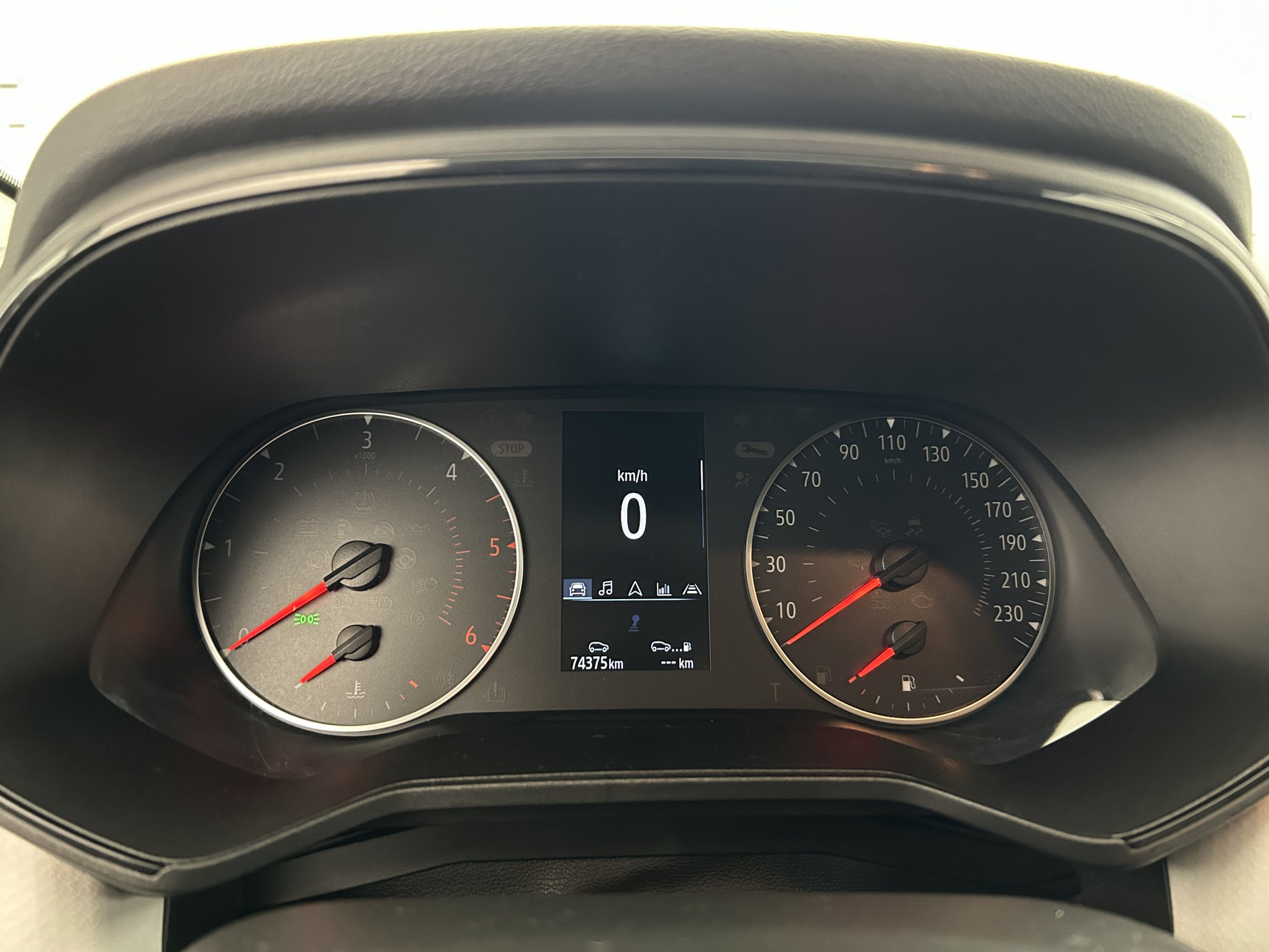 Vente en ligne Renault Clio 5 Clio Blue dCi 100 au prix de 14 290 €