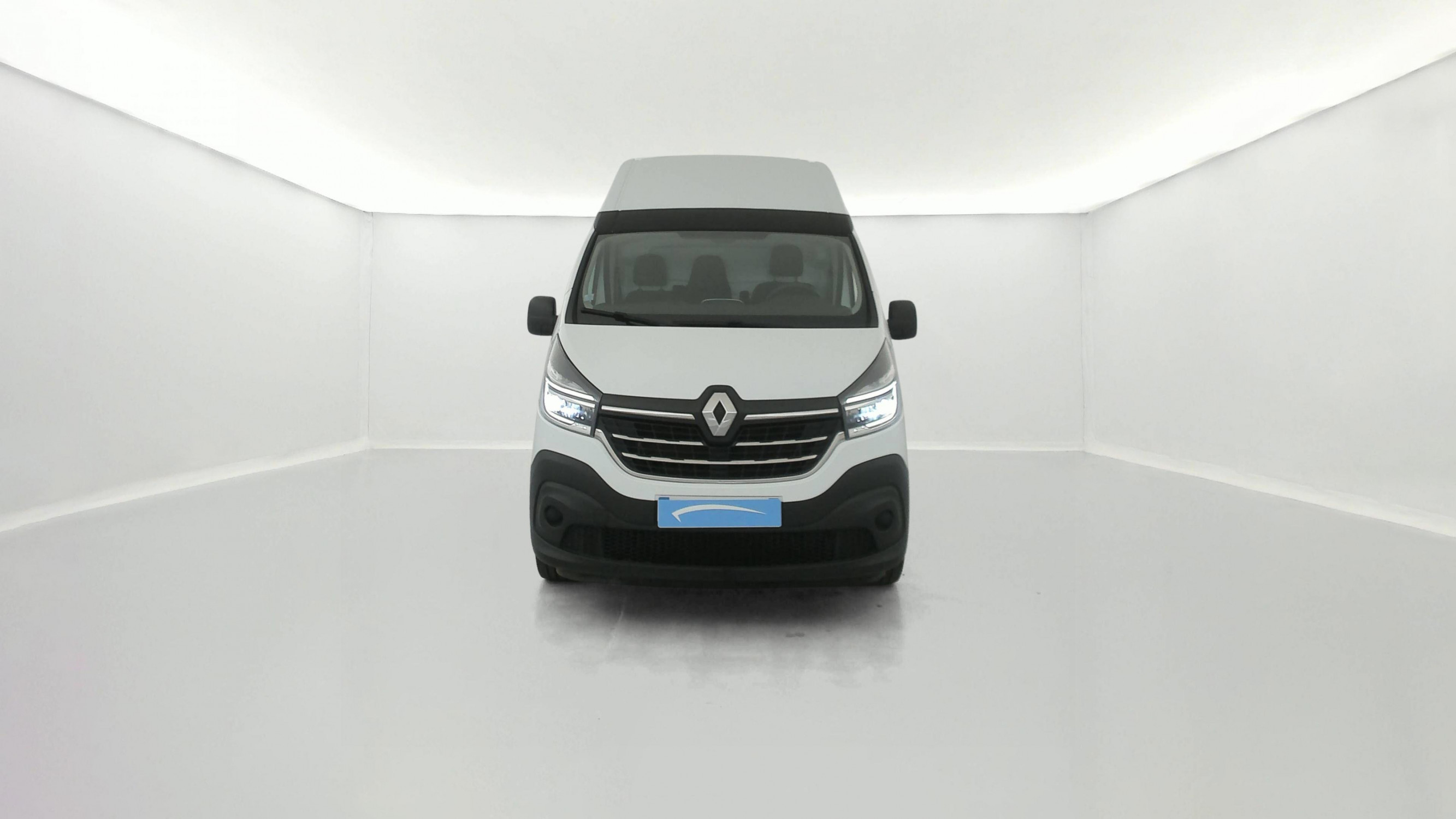 Vente en ligne Renault Trafic 3 Fourgon TRAFIC FGN L2H2 1200 KG DCI 145 ENERGY au prix de 23 870 €