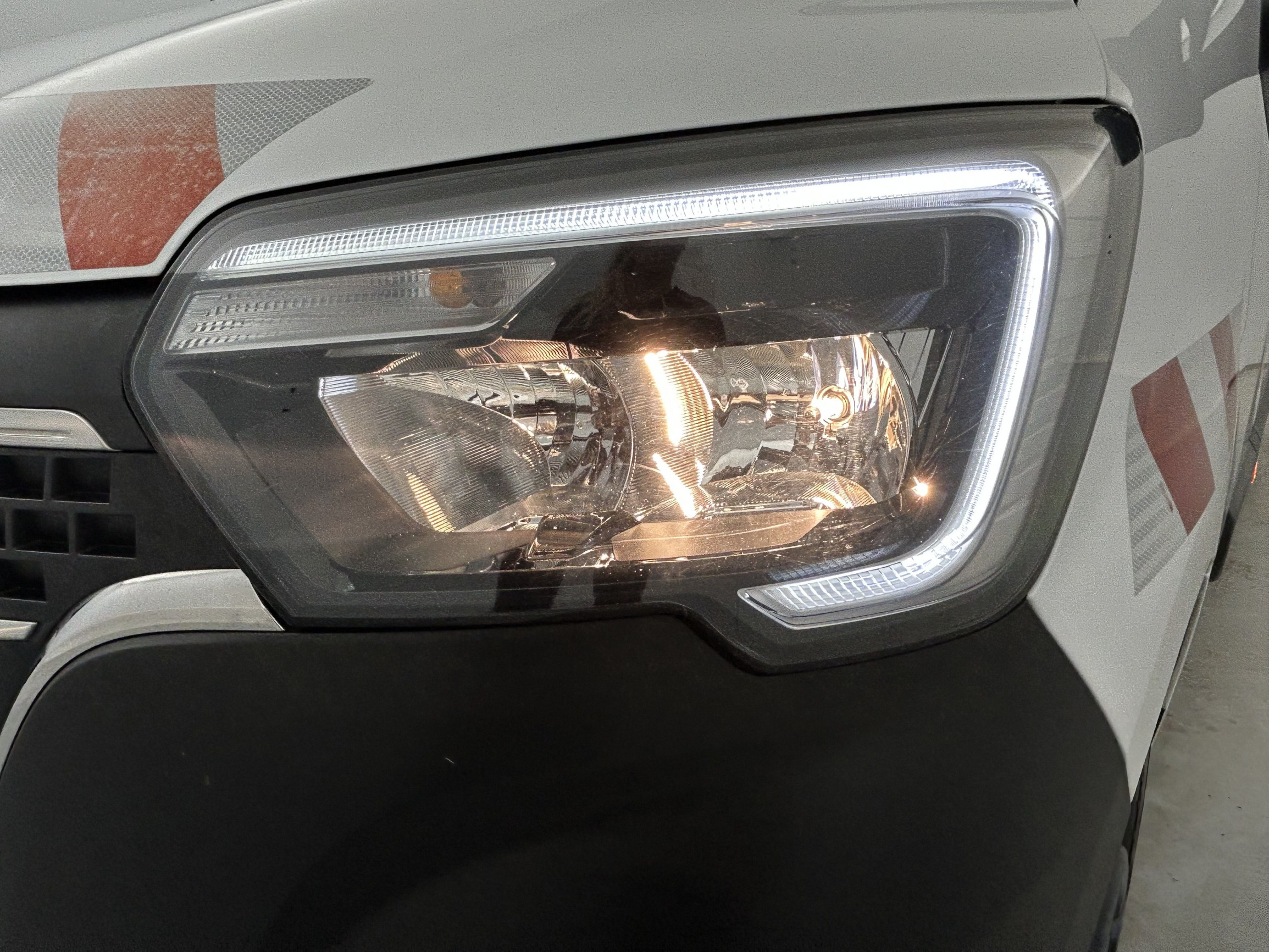 Vente en ligne Renault Master Fourgon MASTER FGN TRAC F3500 L3H2 DCI 135 au prix de 22 970 €