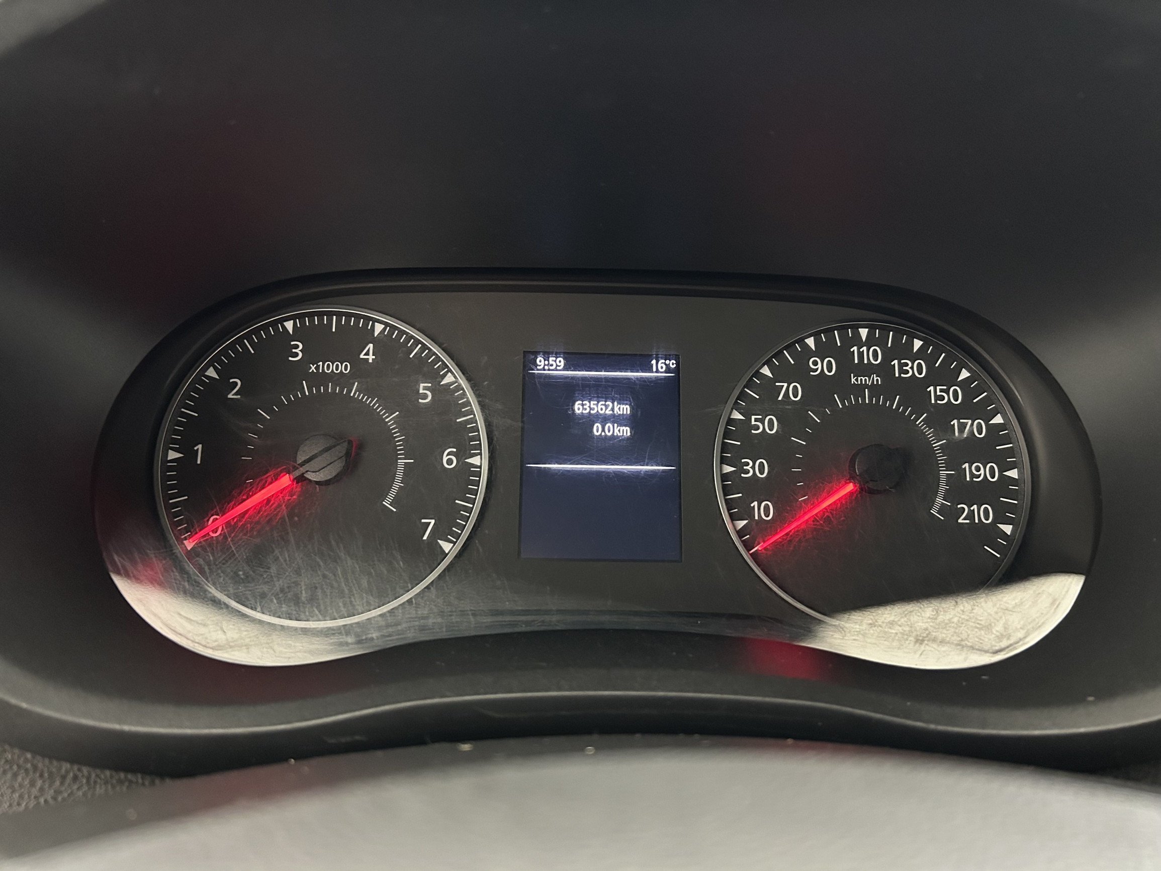 Vente en ligne Renault Master Fourgon MASTER FGN TRAC F3500 L3H2 DCI 135 au prix de 22 970 €