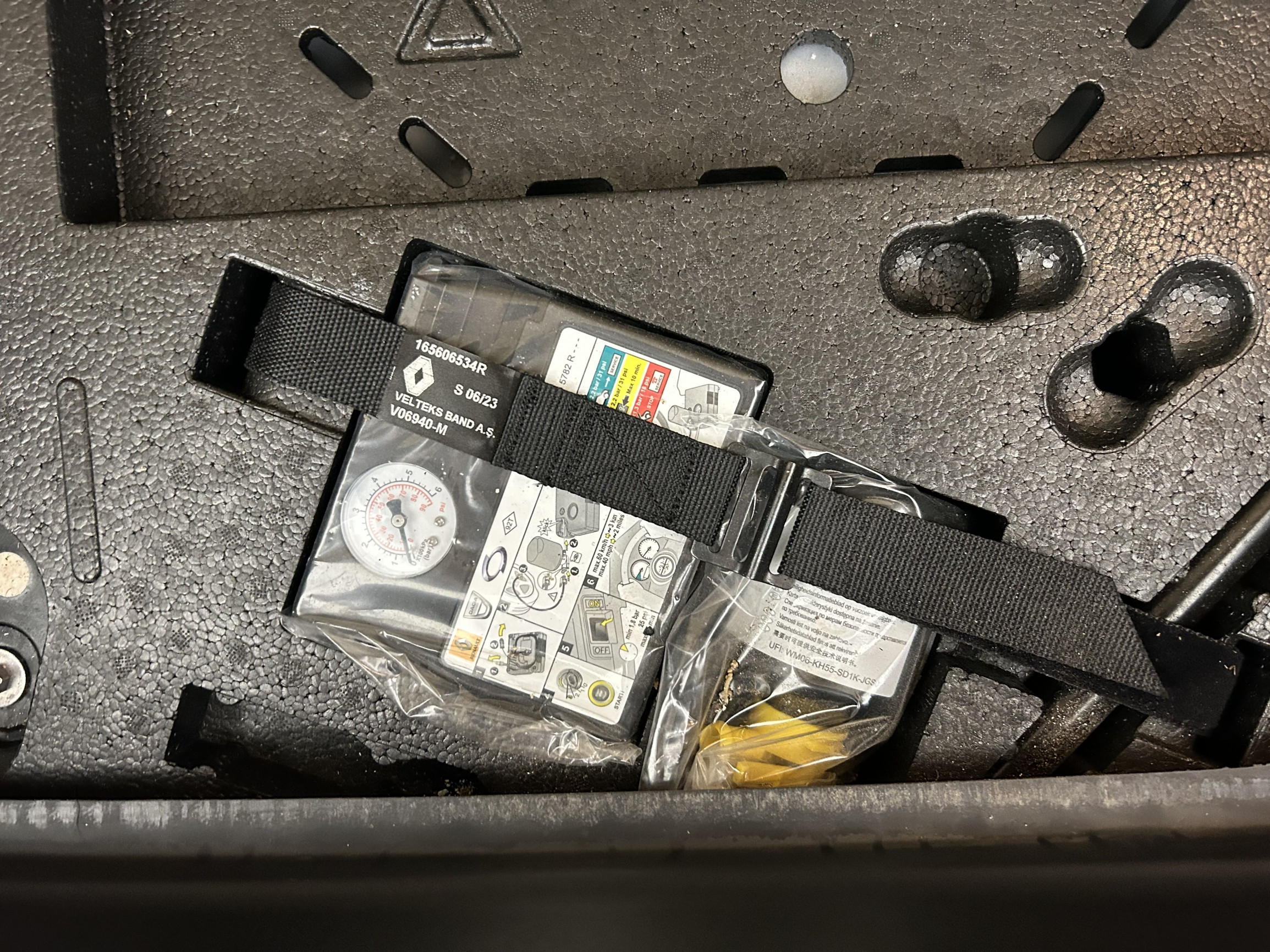 Vente en ligne Renault Clio 5 Clio E-Tech full hybrid 145 au prix de 15 970 €