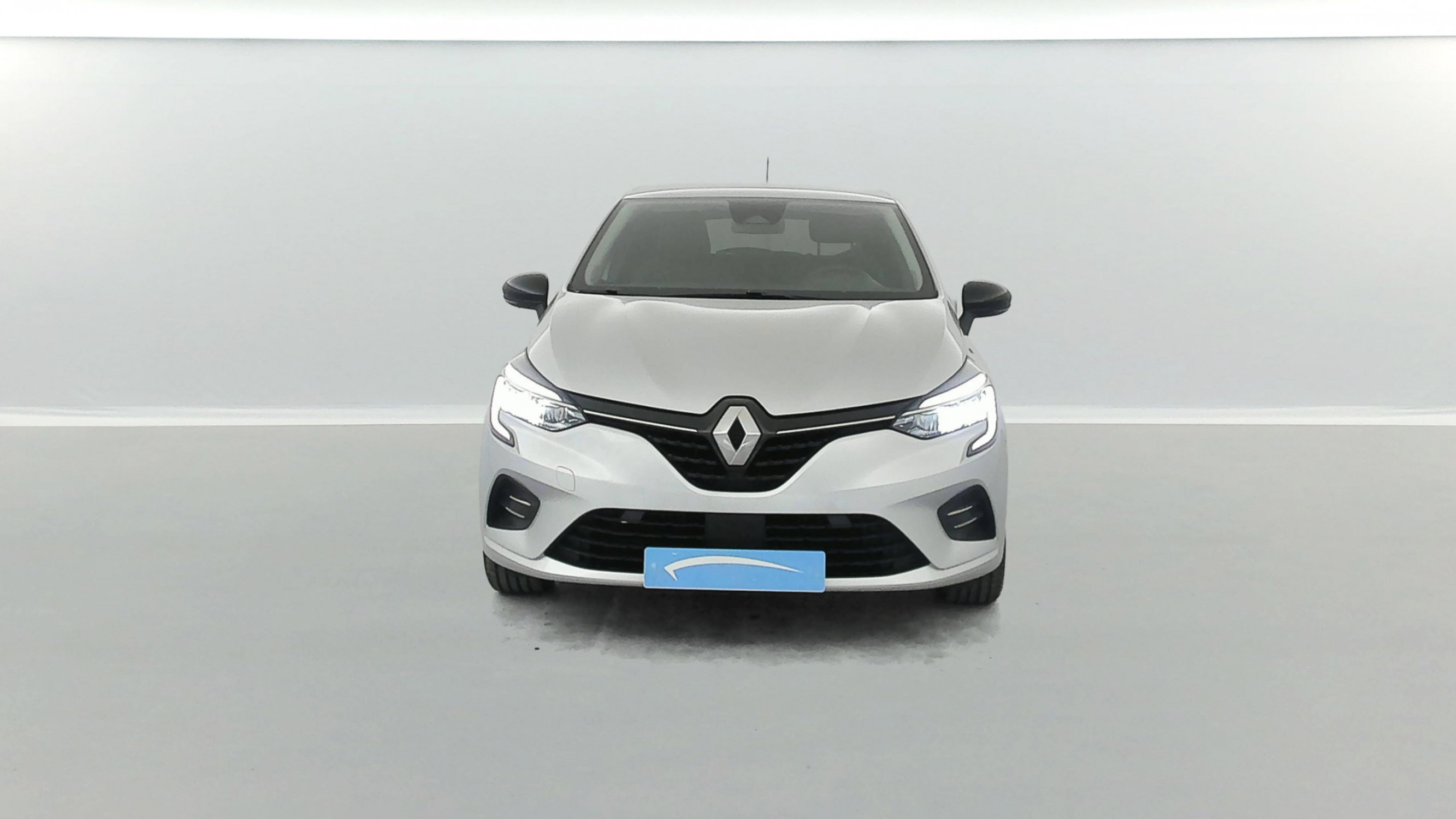 Vente en ligne Renault Clio 5 Clio E-Tech full hybrid 145 au prix de 15 970 €
