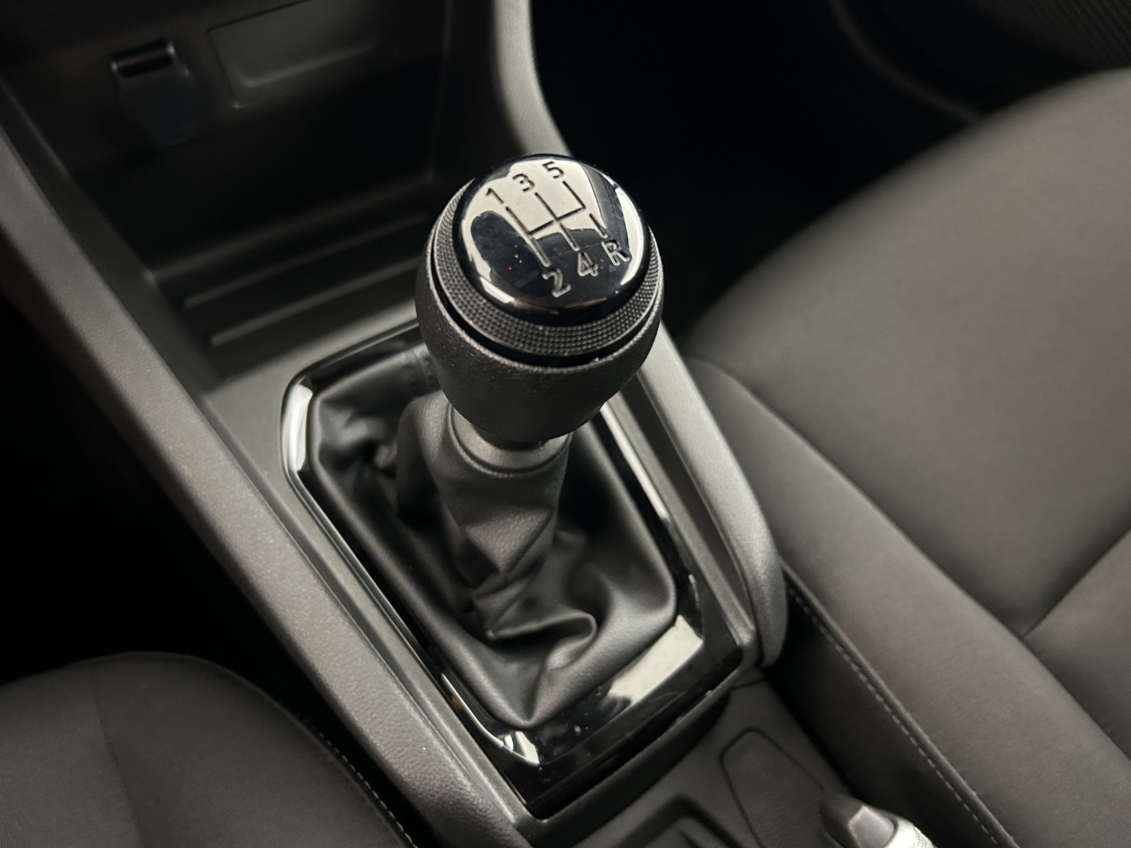 Vente en ligne Renault Clio 5 Clio SCe 65 au prix de 12 690 €