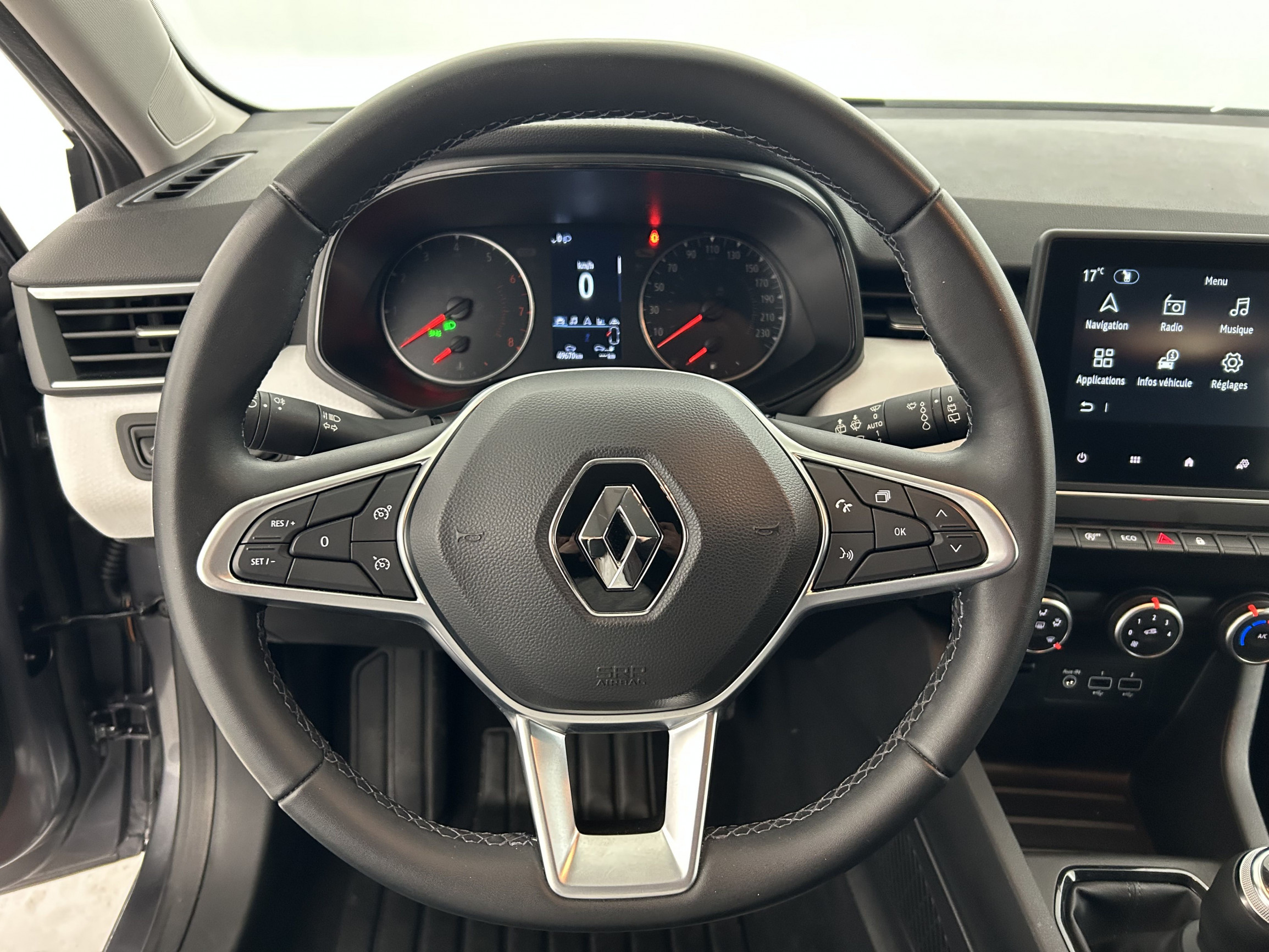 Vente en ligne Renault Clio 5 Clio TCe 90 au prix de 13 870 €