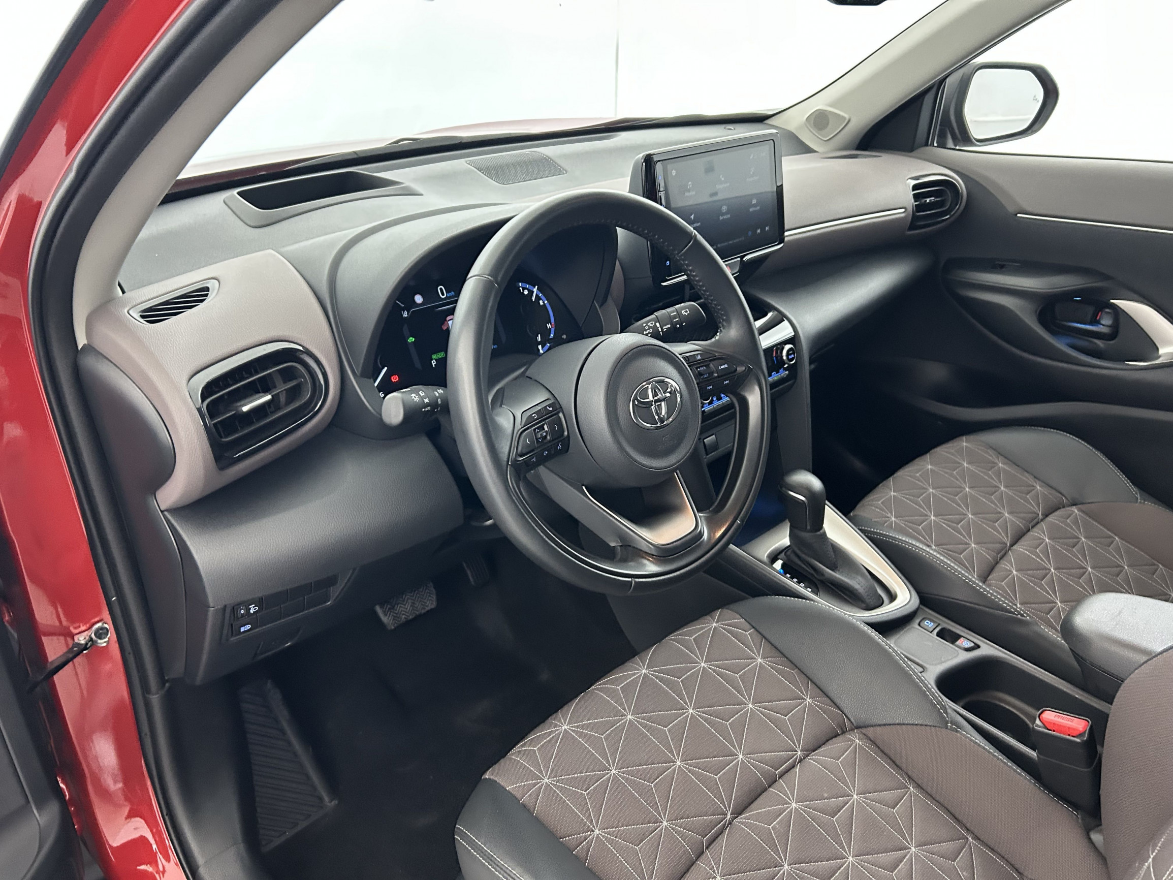 Vente en ligne Toyota Yaris Cross  116h 2WD au prix de 22 170 €