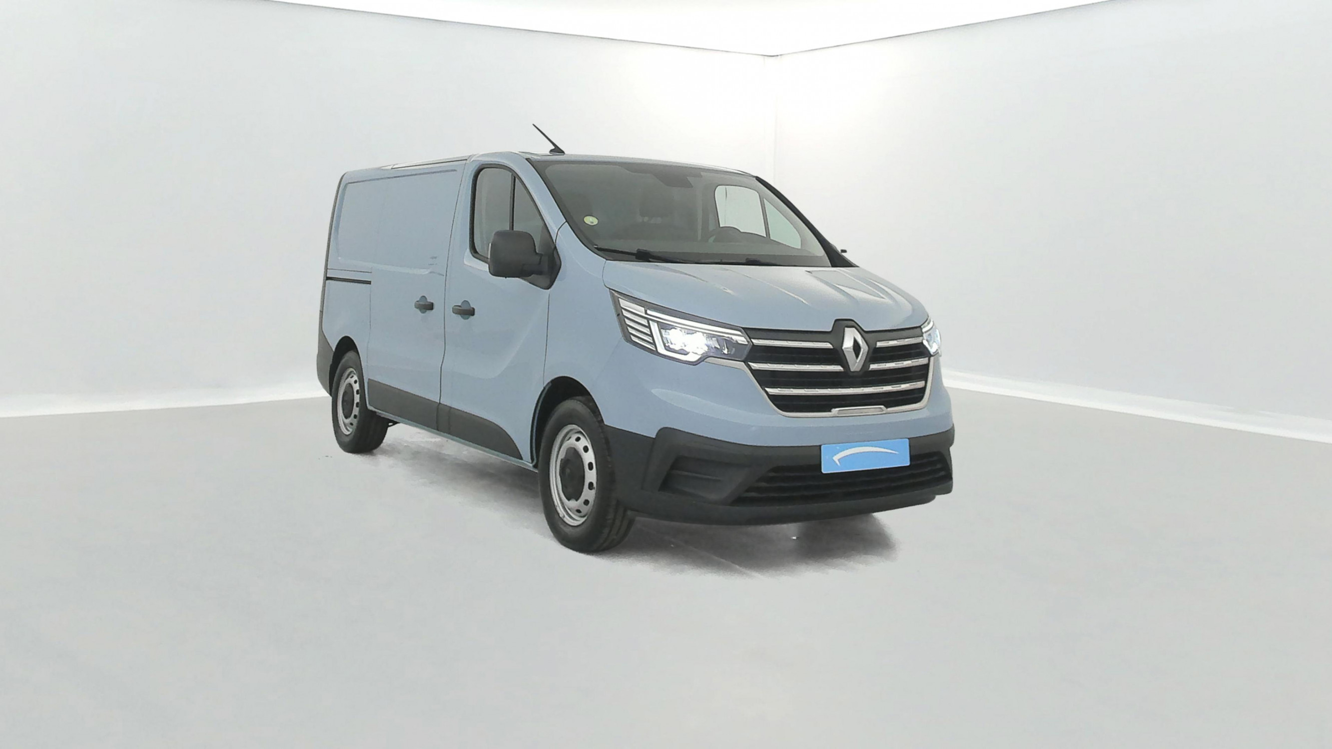 Vente en ligne Renault Trafic 3 Fourgon TRAFIC FGN L1H1 2800 KG BLUE DCI 150 au prix de 22 970 €
