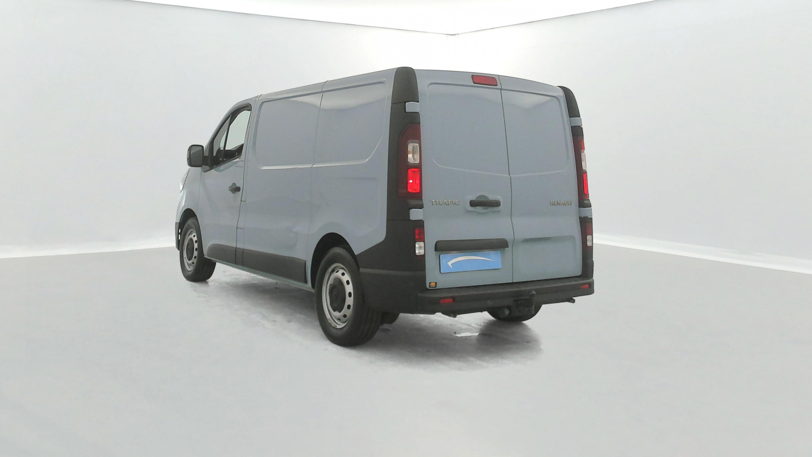 Vente en ligne Renault Trafic 3 Fourgon TRAFIC FGN L1H1 2800 KG BLUE DCI 150 au prix de 22 970 €