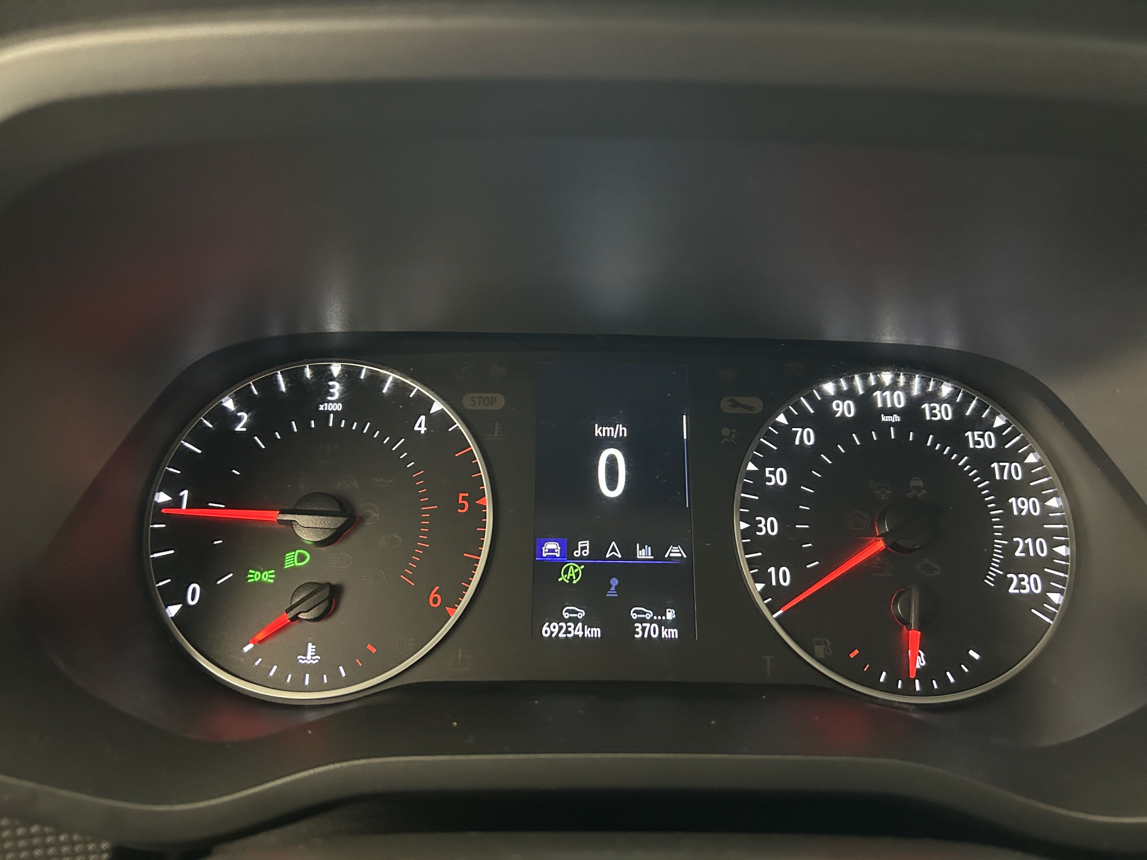 Vente en ligne Renault Trafic 3 Fourgon TRAFIC FGN L1H1 2800 KG BLUE DCI 150 au prix de 22 970 €