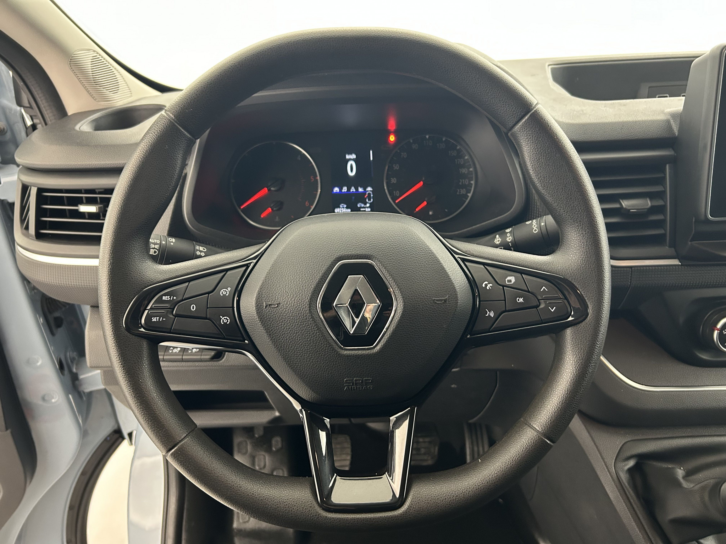 Vente en ligne Renault Trafic 3 Fourgon TRAFIC FGN L1H1 2800 KG BLUE DCI 150 au prix de 22 970 €