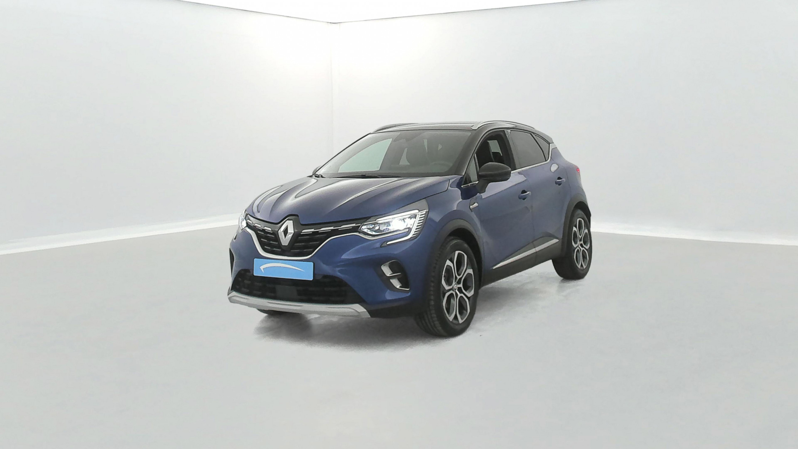 Renault Captur  E-Tech full hybrid 145 occasion de 2024 en vente à Vannes