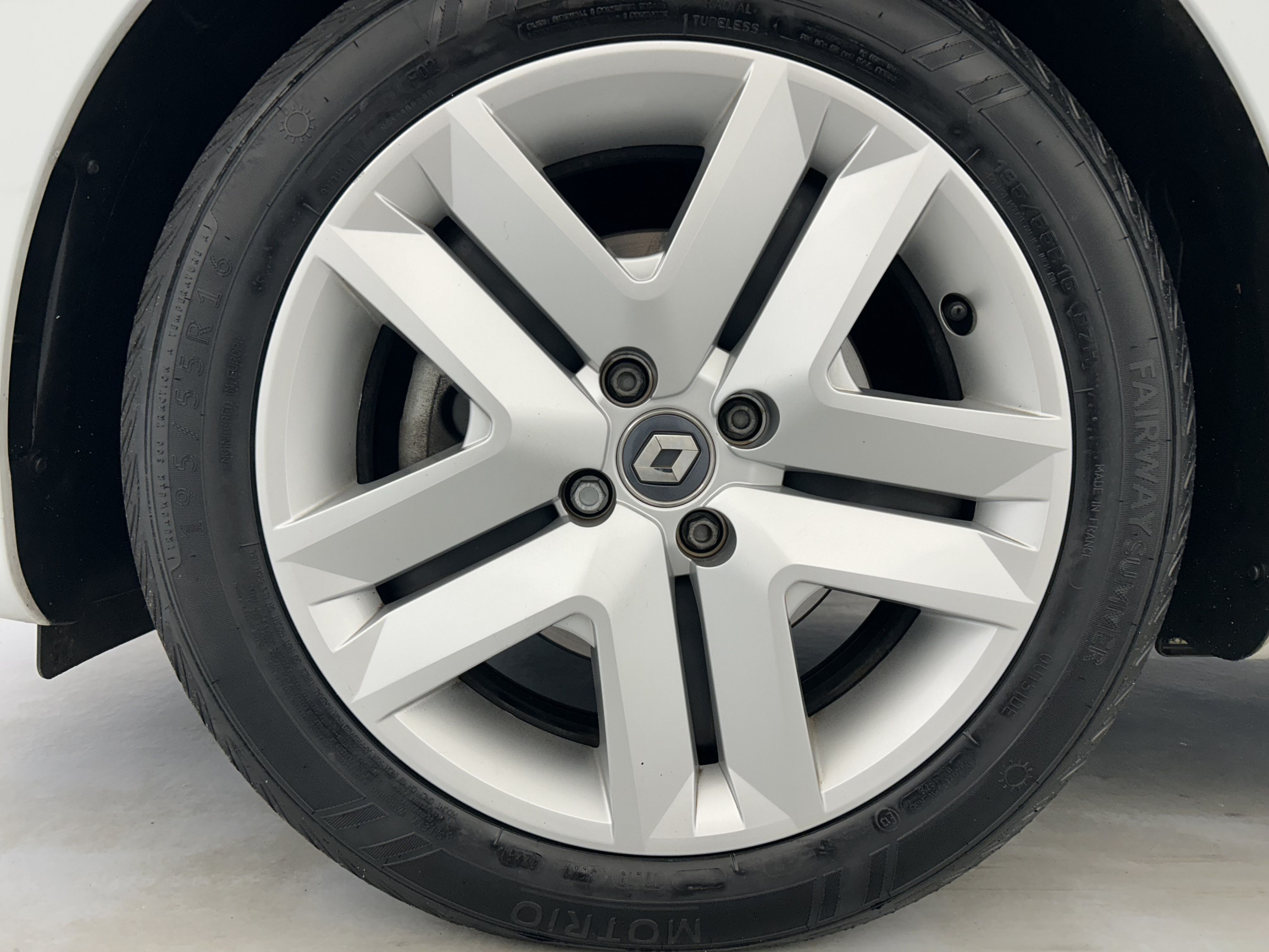 Vente en ligne Renault Clio 5 Clio Blue dCi 100 - 21N au prix de 14 270 €