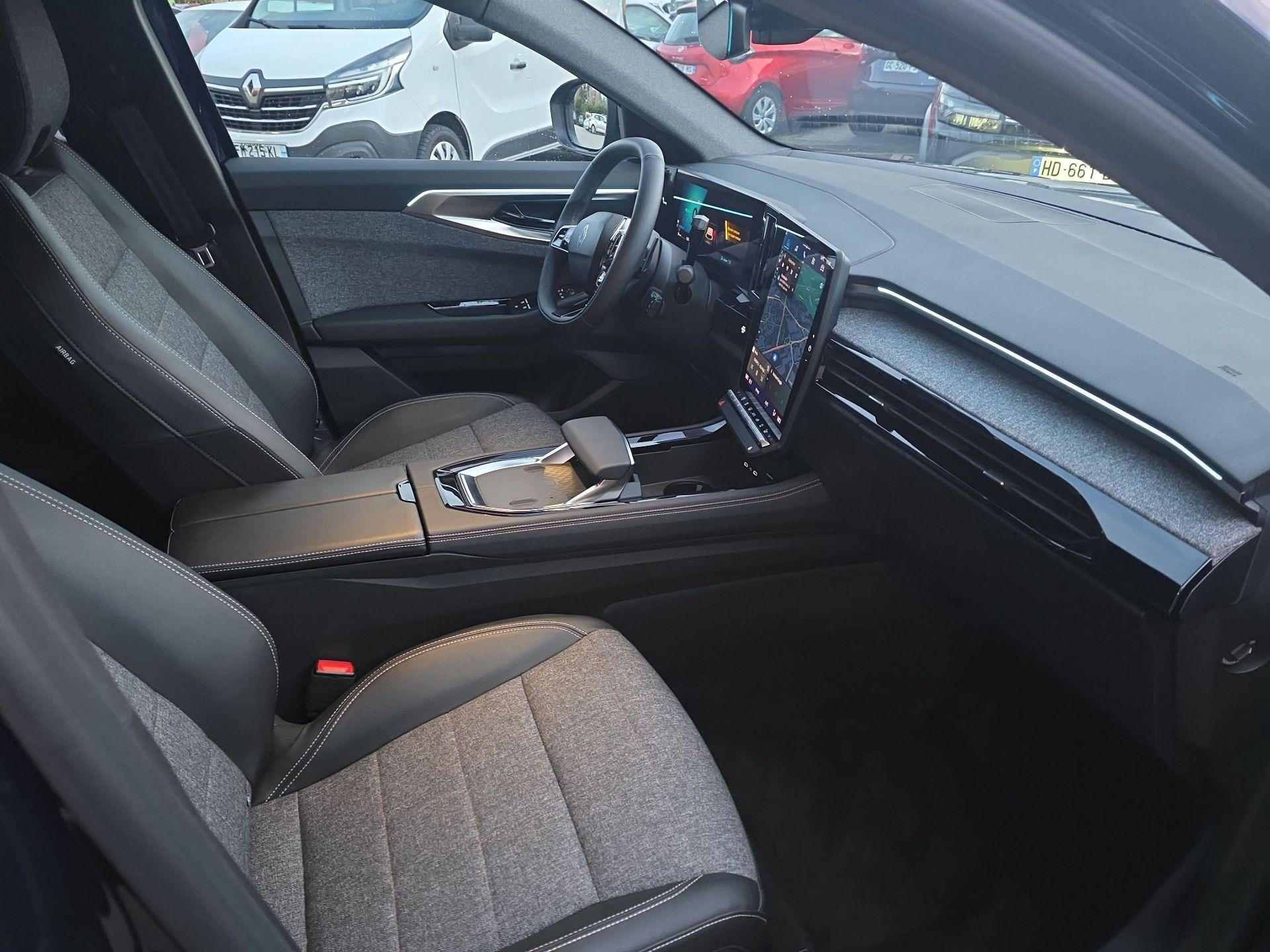 Vente en ligne Renault Espace Espace E-Tech hybrid 200 au prix de 32 990 €