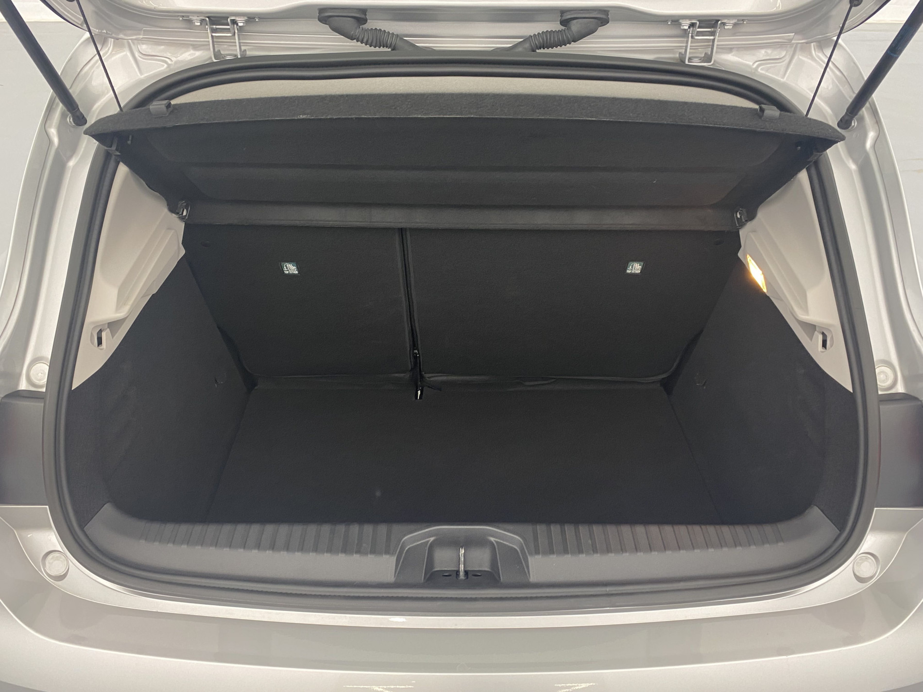 Vente en ligne Renault Clio 5 Clio TCe 100 GPL - 21N au prix de 13 590 €