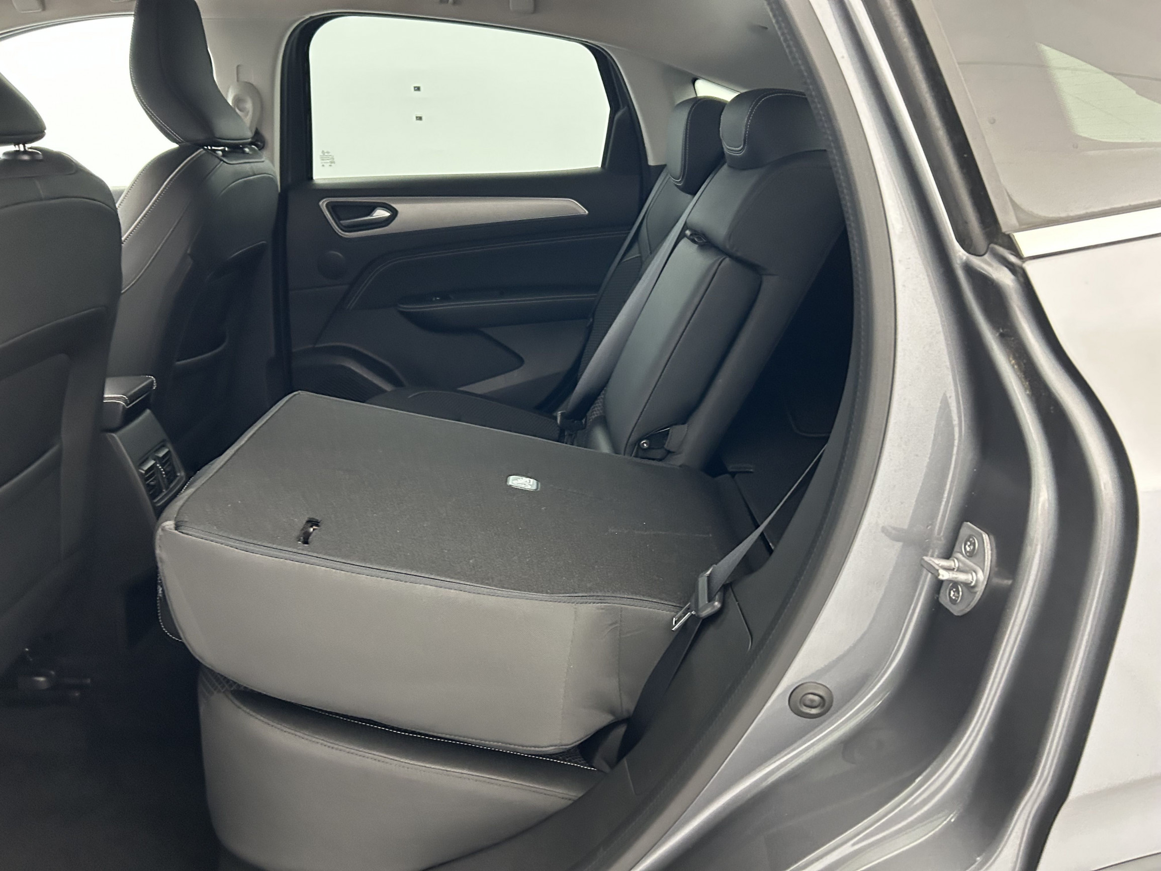 Vente en ligne Renault Arkana  TCe 140 EDC FAP - 21B au prix de 19 890 €