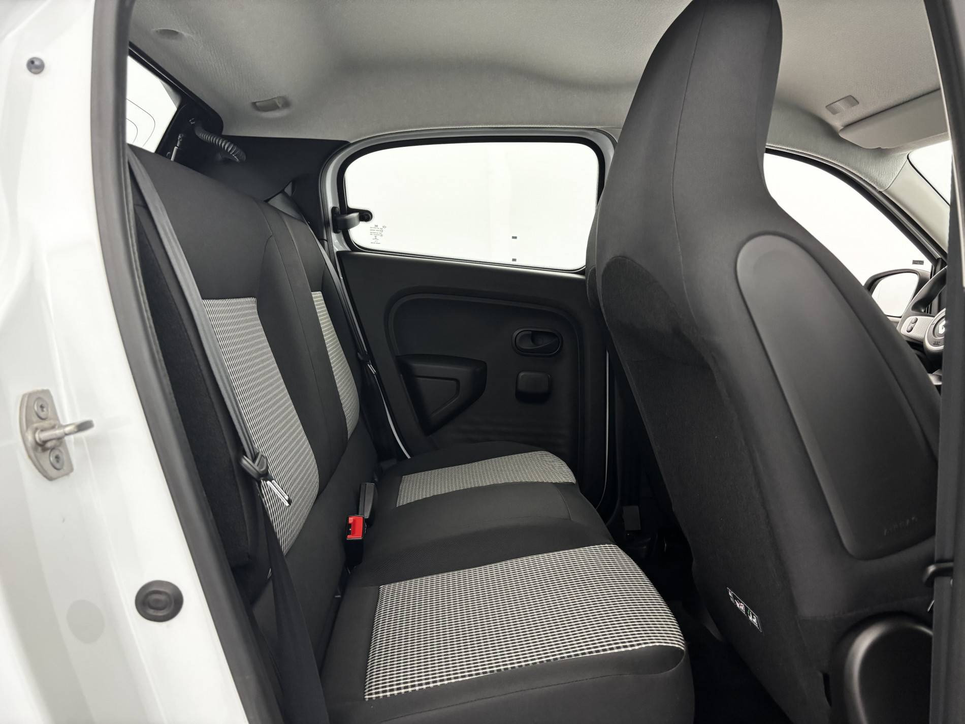 Vente en ligne Renault Twingo Electrique Twingo III E-Tech au prix de 10 590 €