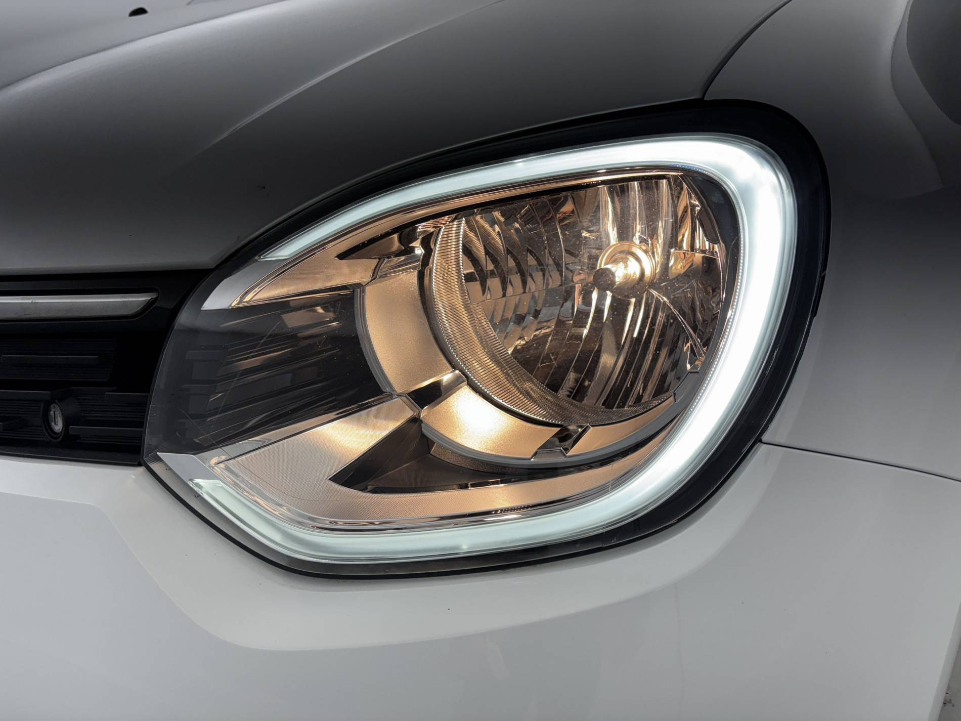 Vente en ligne Renault Twingo Electrique Twingo III E-Tech au prix de 10 590 €