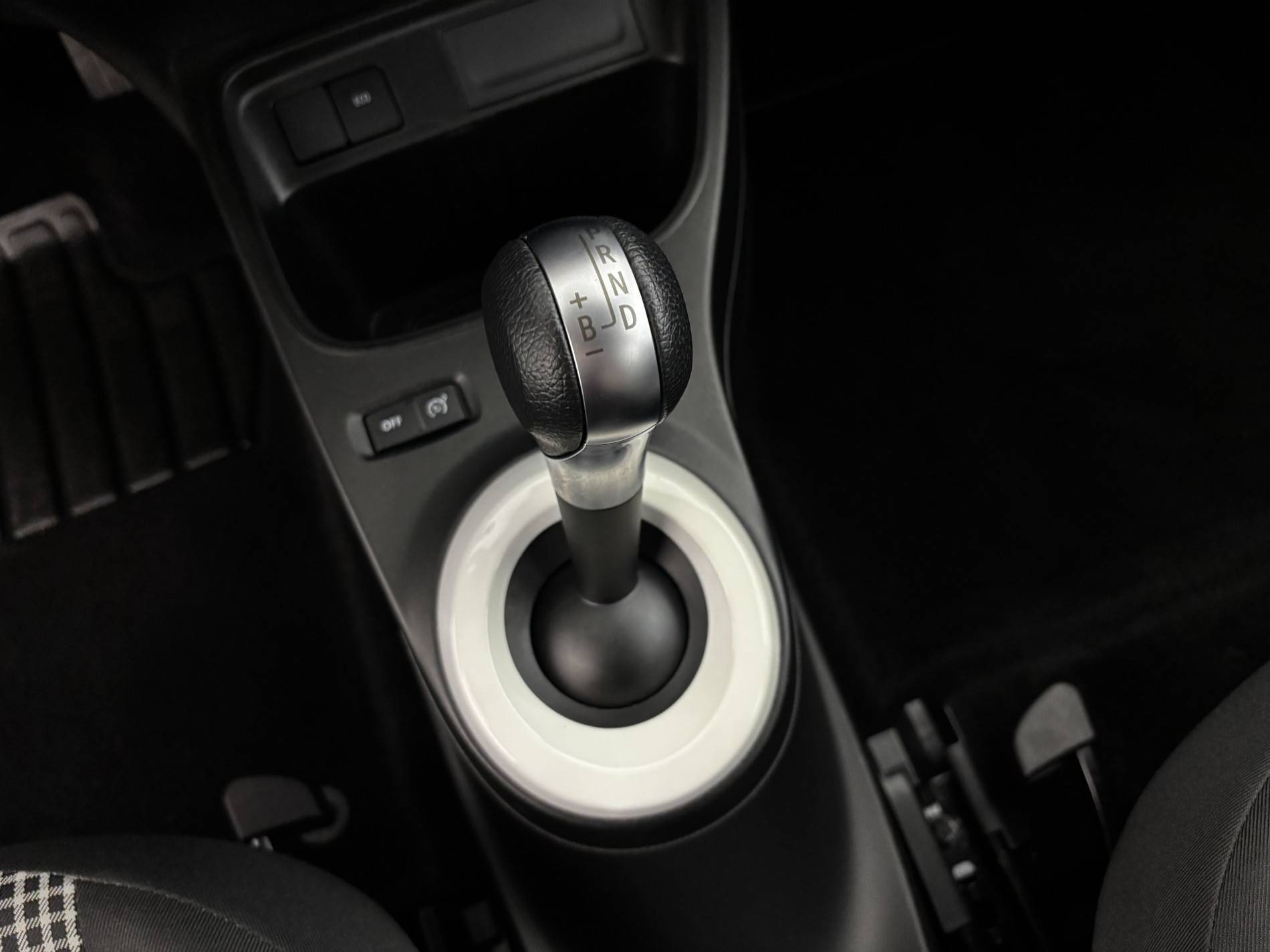 Vente en ligne Renault Twingo Electrique Twingo III E-Tech au prix de 10 590 €