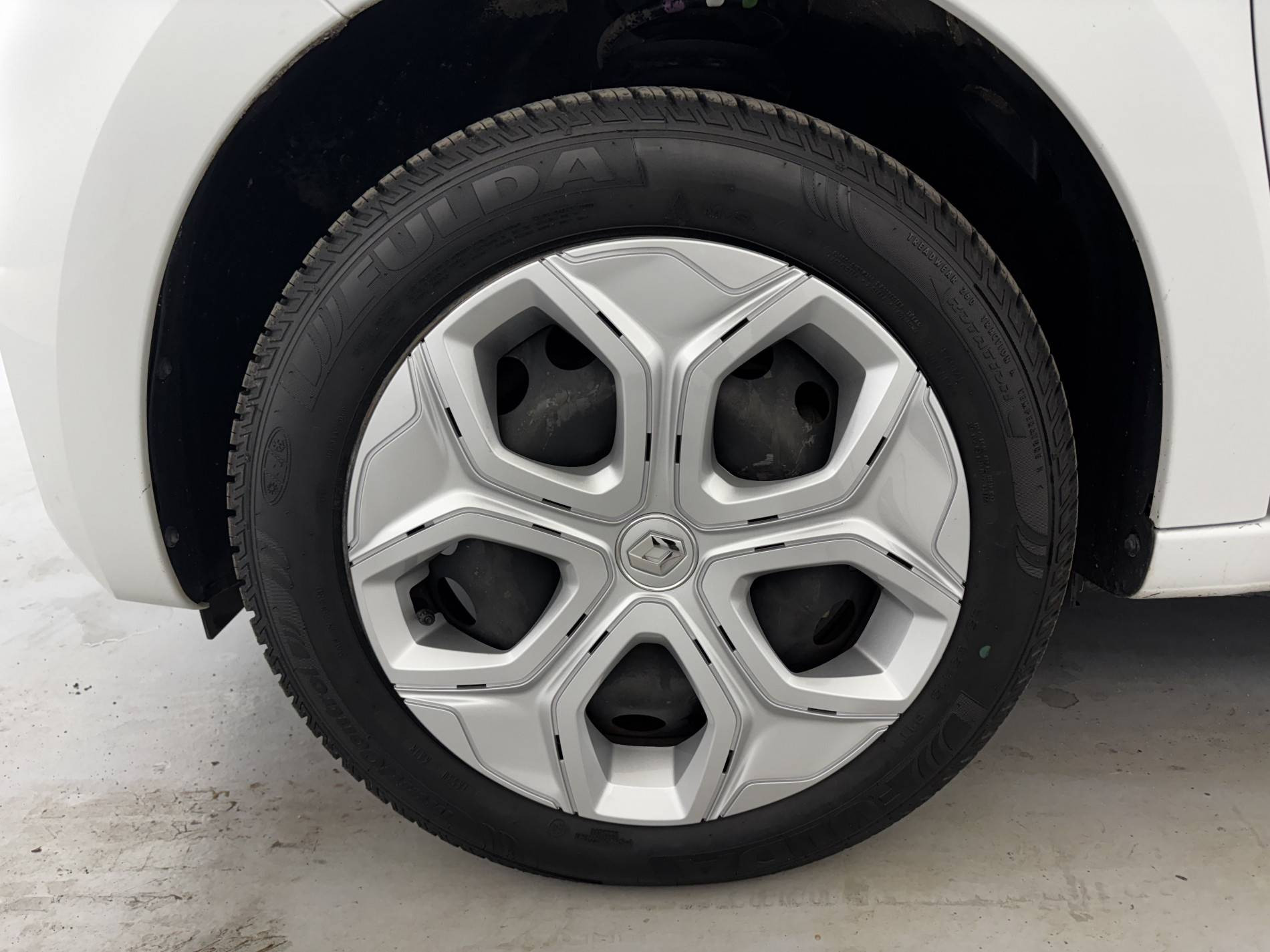 Vente en ligne Renault Twingo Electrique Twingo III E-Tech au prix de 10 590 €