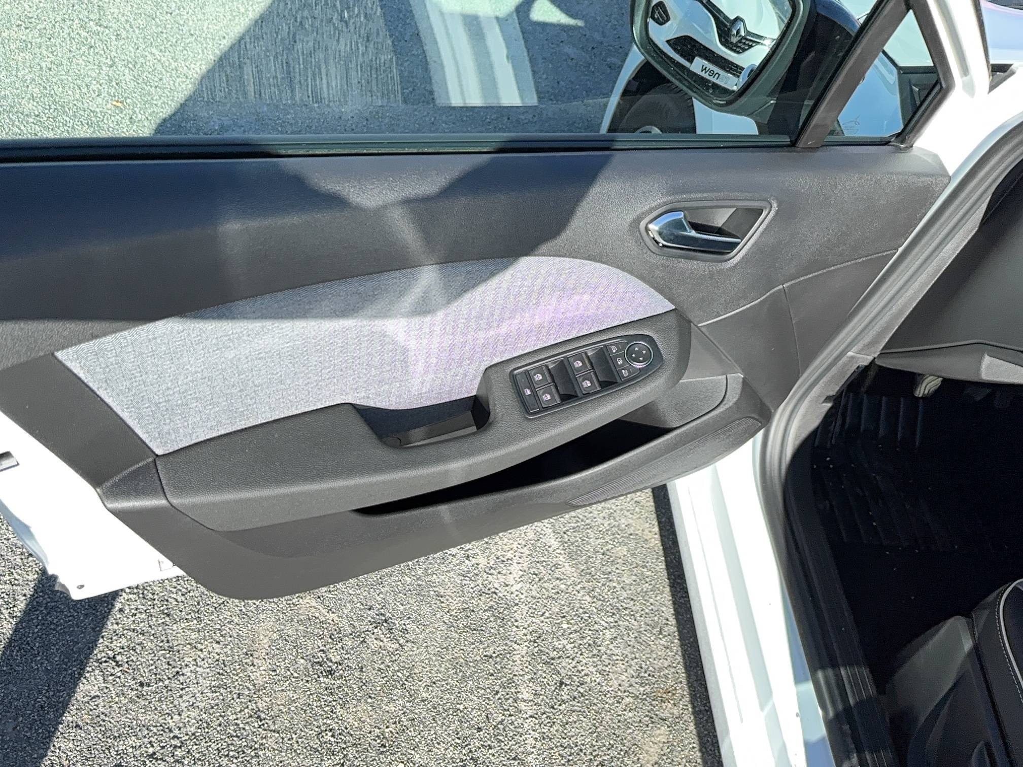 Vente en ligne Renault Clio 5 Clio TCe 90 ch GSR2 au prix de 18 790 €