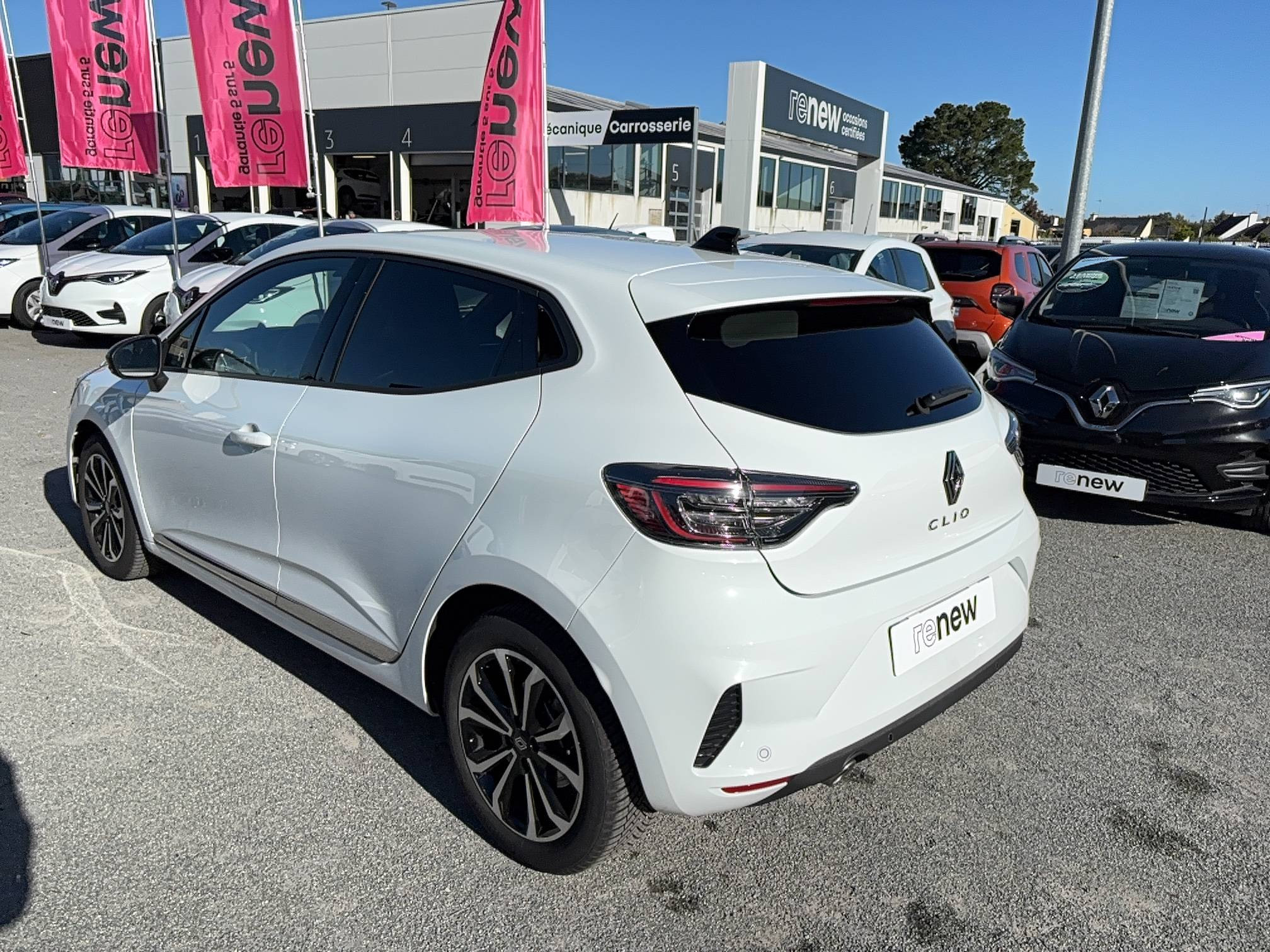 Vente en ligne Renault Clio 5 Clio TCe 90 ch GSR2 au prix de 18 790 €