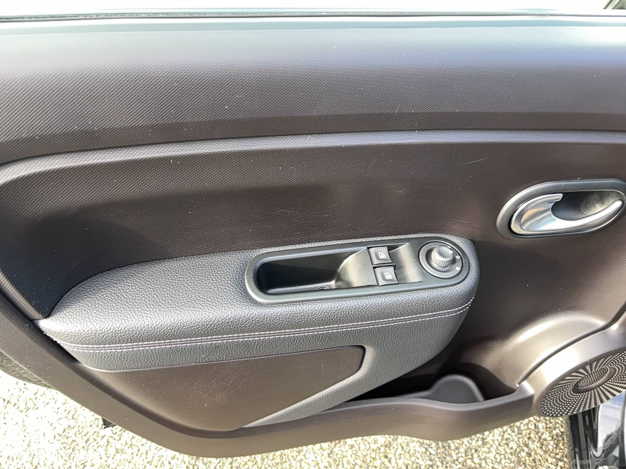 Vente en ligne Renault Twingo Electrique Twingo III E-Tech au prix de 14 190 €