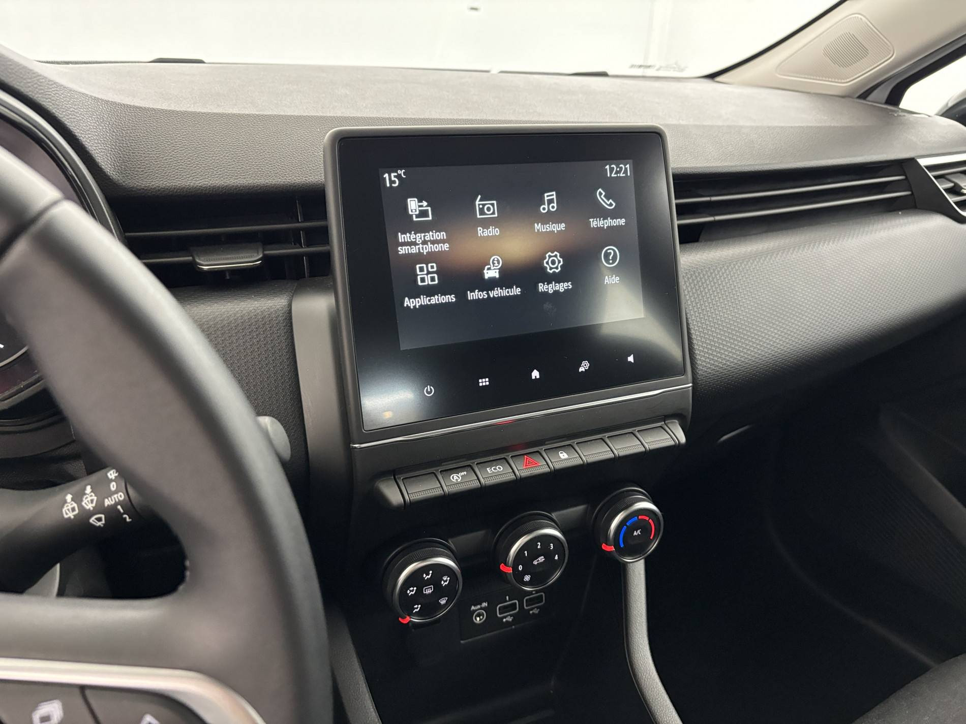 Vente en ligne Renault Clio 5 Clio TCe 90 au prix de 13 590 €