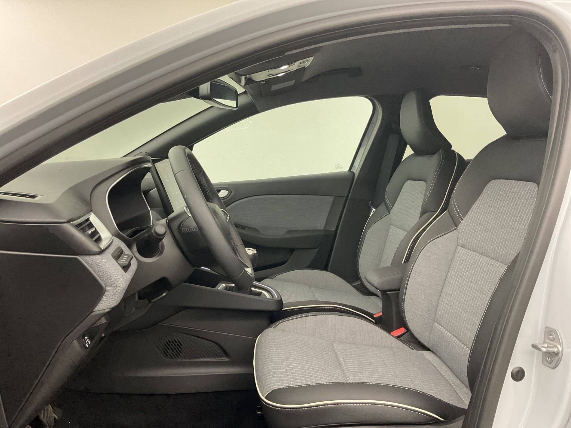 Vente en ligne Renault Clio 5 Clio Eco-G 100 ch GSR2 au prix de 19 870 €