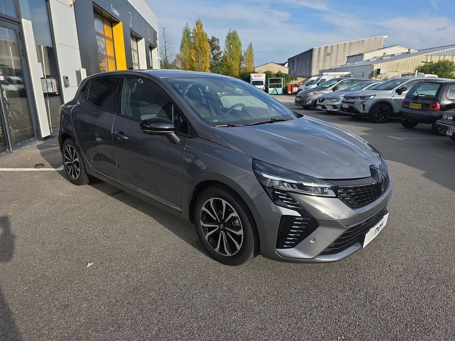 Vente en ligne Renault Clio 5 Clio TCe 90 ch GSR2 au prix de 19 390 €