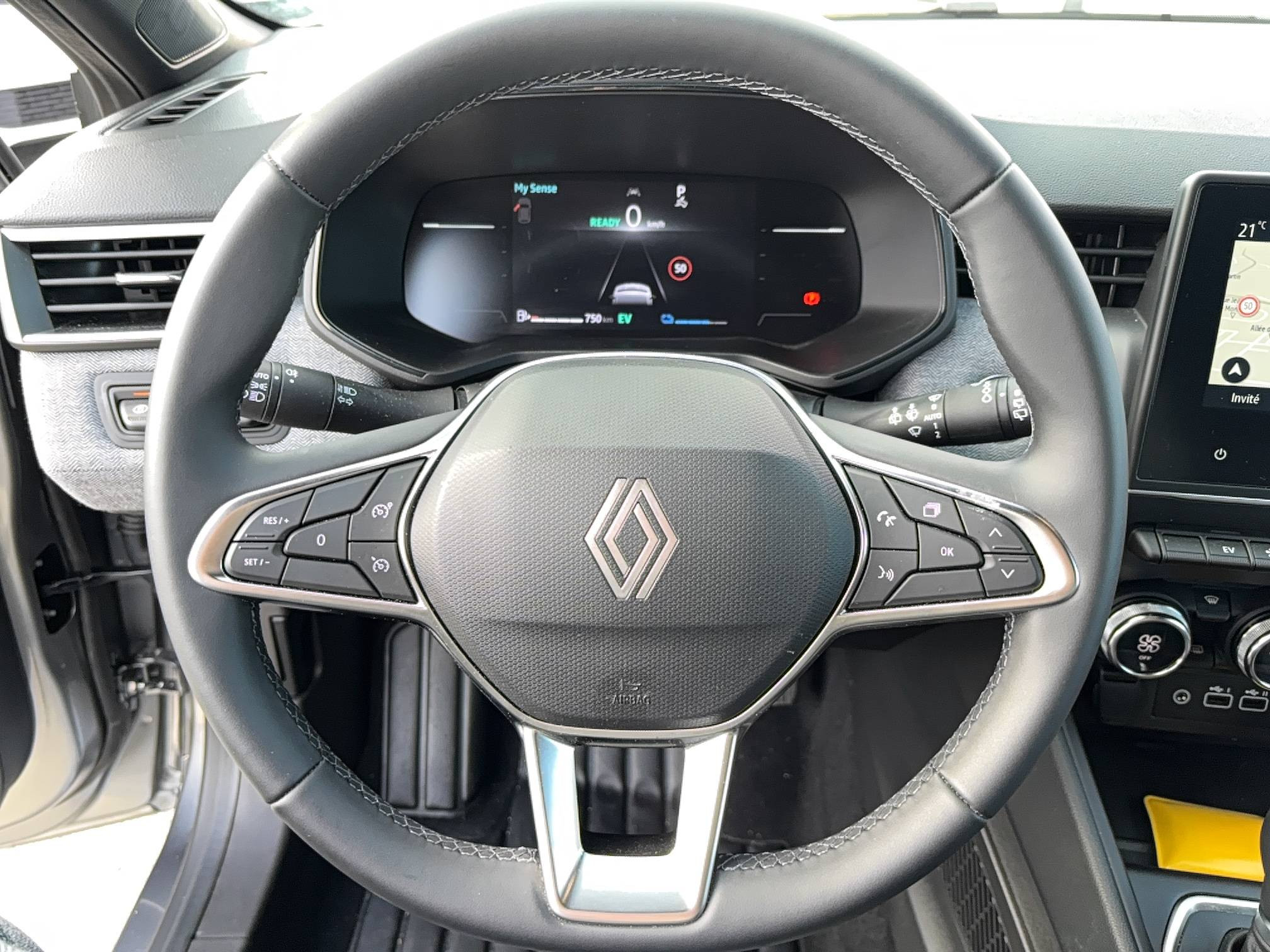 Vente en ligne Renault Clio 5 Clio E-Tech full hybrid 145 ch GSR2 au prix de 22 290 €