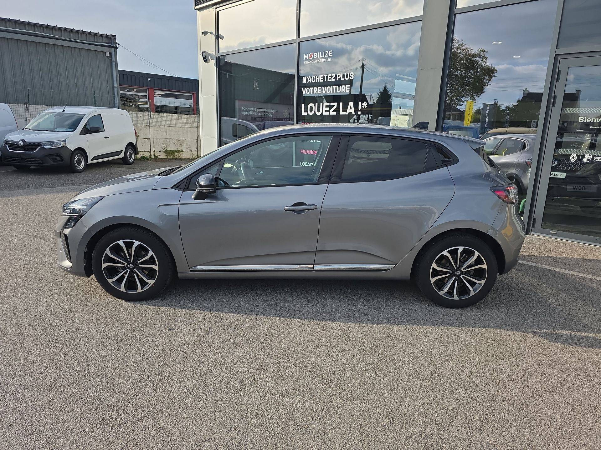 Vente en ligne Renault Clio 5 Clio TCe 90 ch GSR2 au prix de 19 390 €