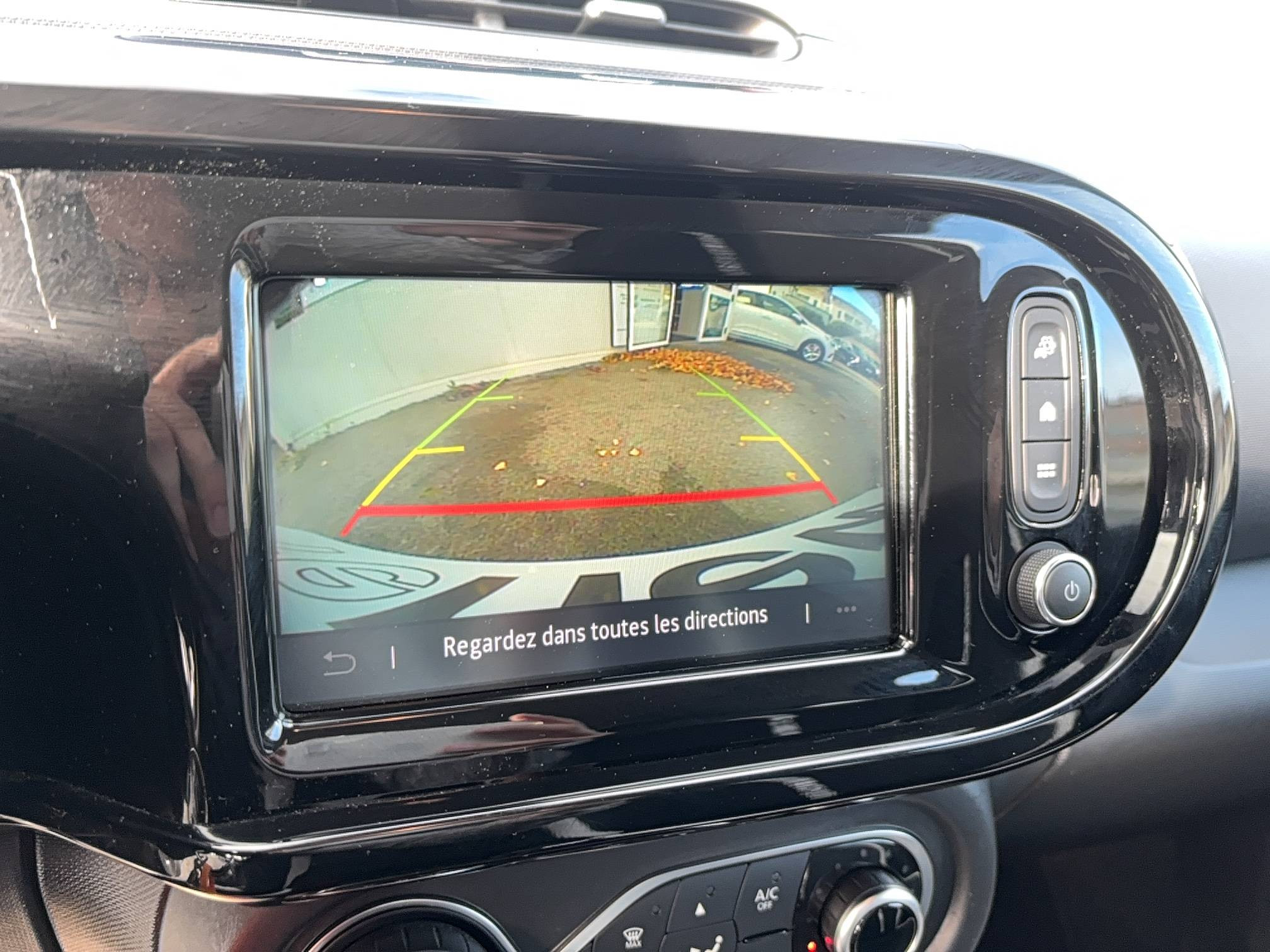 Vente en ligne Renault Twingo Electrique Twingo III E-Tech au prix de 14 190 €