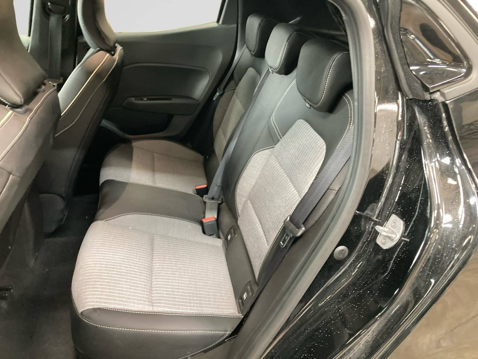 Vente en ligne Renault Clio 5 Clio TCe 90 ch GSR2 au prix de 18 970 €