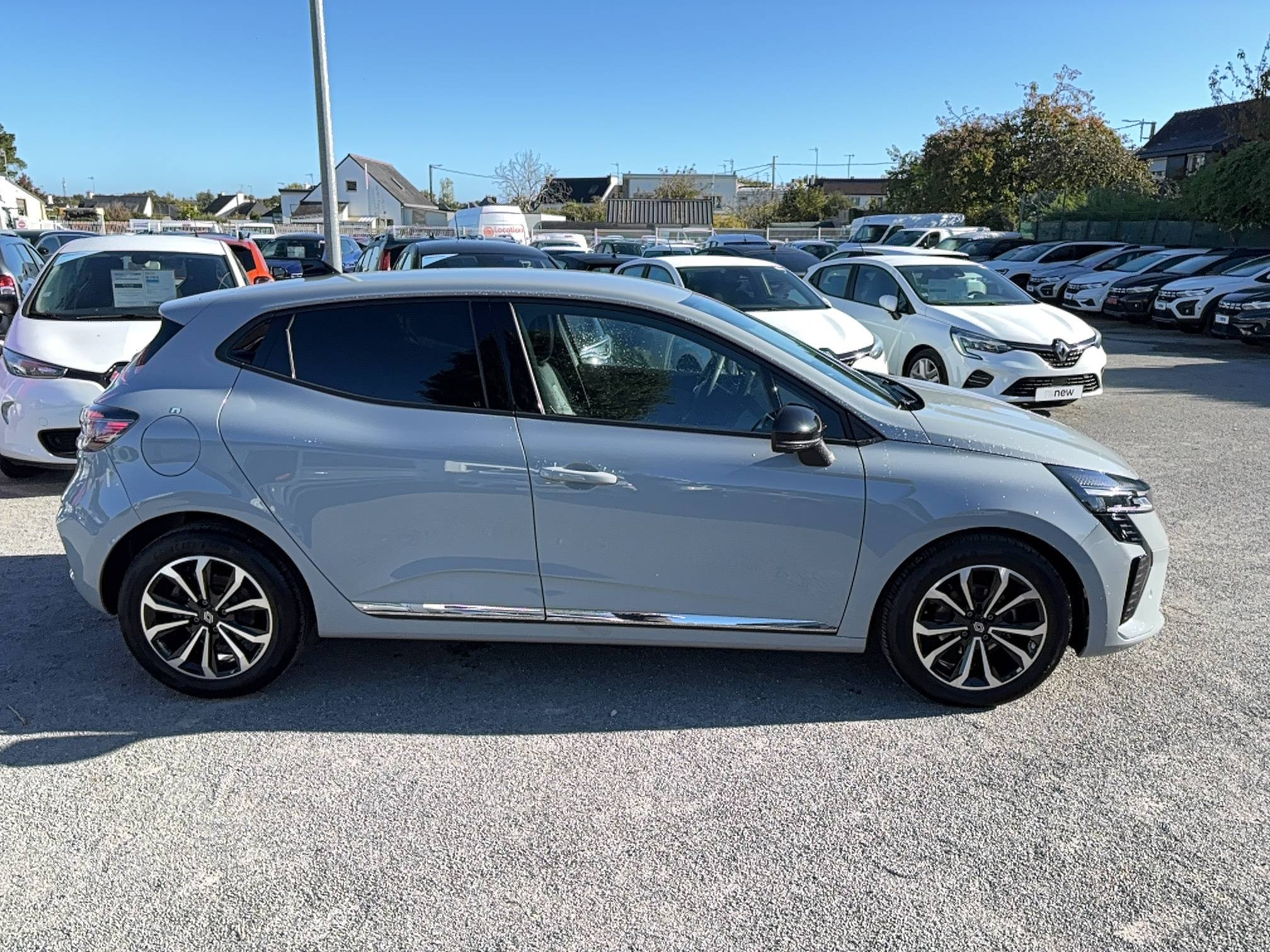 Vente en ligne Renault Clio 5 Clio TCe 90 ch GSR2 au prix de 18 870 €