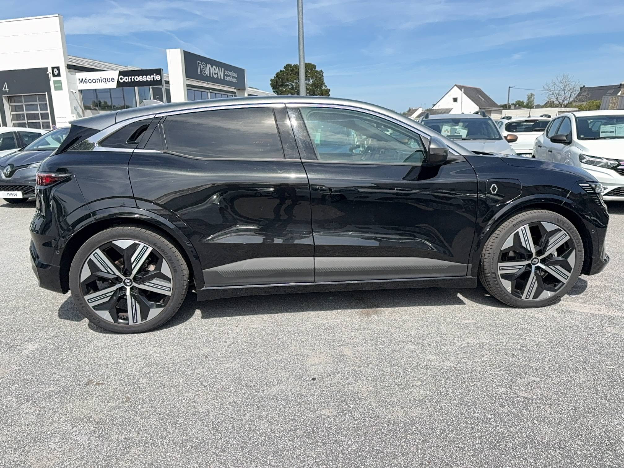 Vente en ligne Renault Megane E-Tech  EV60 220 ch super charge au prix de 24 770 €