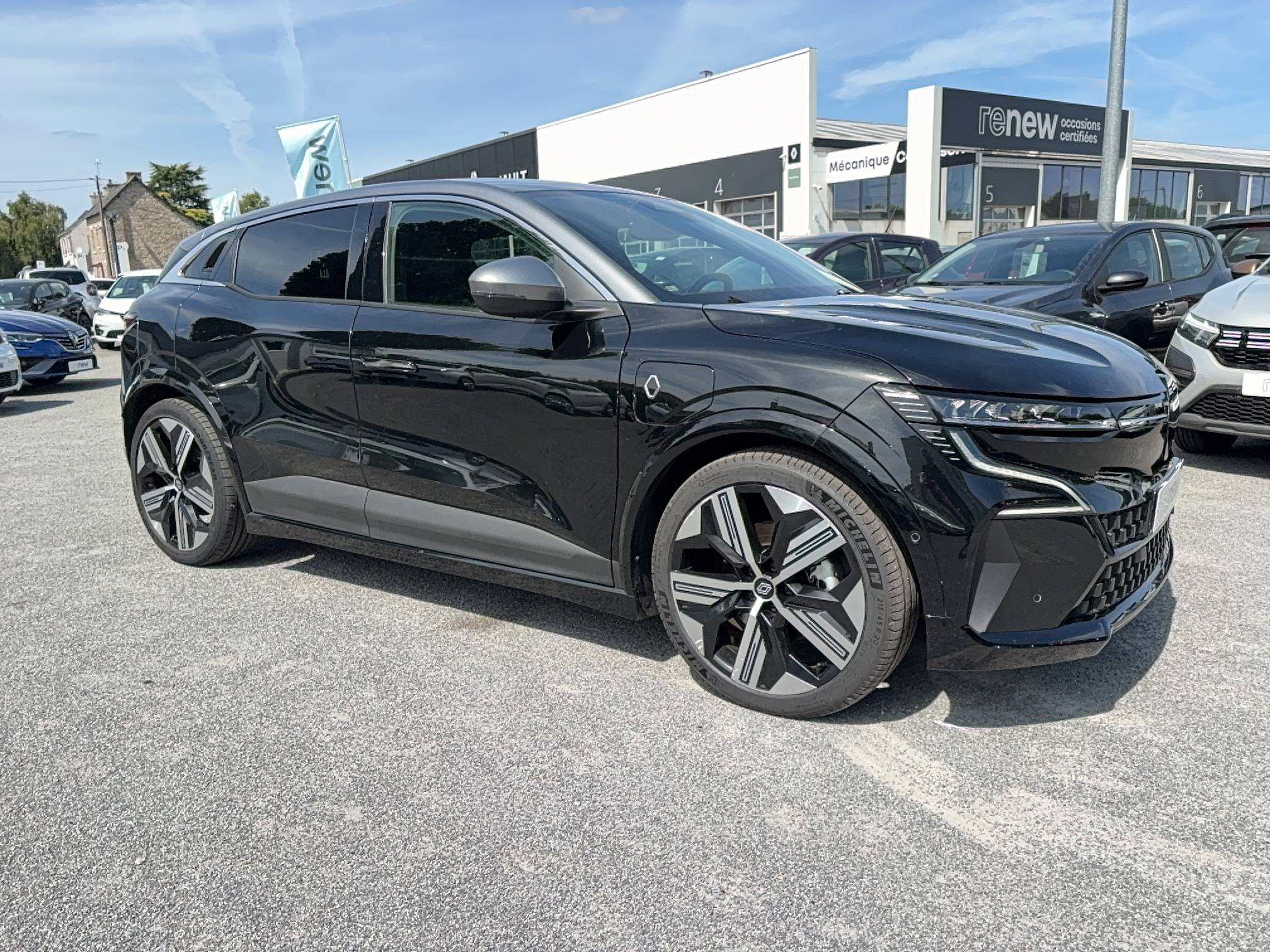 Vente en ligne Renault Megane E-Tech  EV60 220 ch super charge au prix de 24 770 €